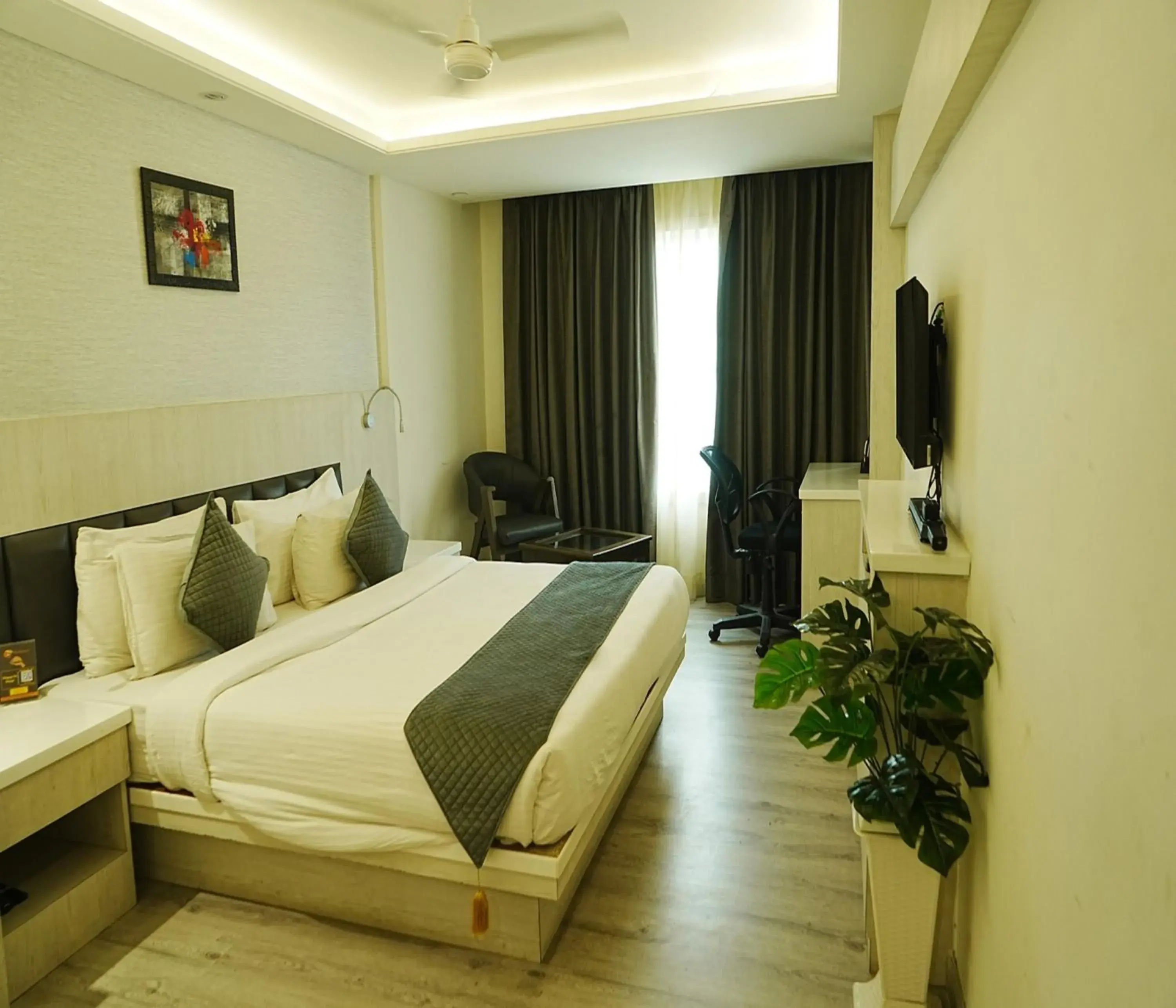 Deluxe Double or Twin Room - single occupancy in Hotel Radiance Deluxe Double or Twin Room - single occupancy in Hotel Radiance