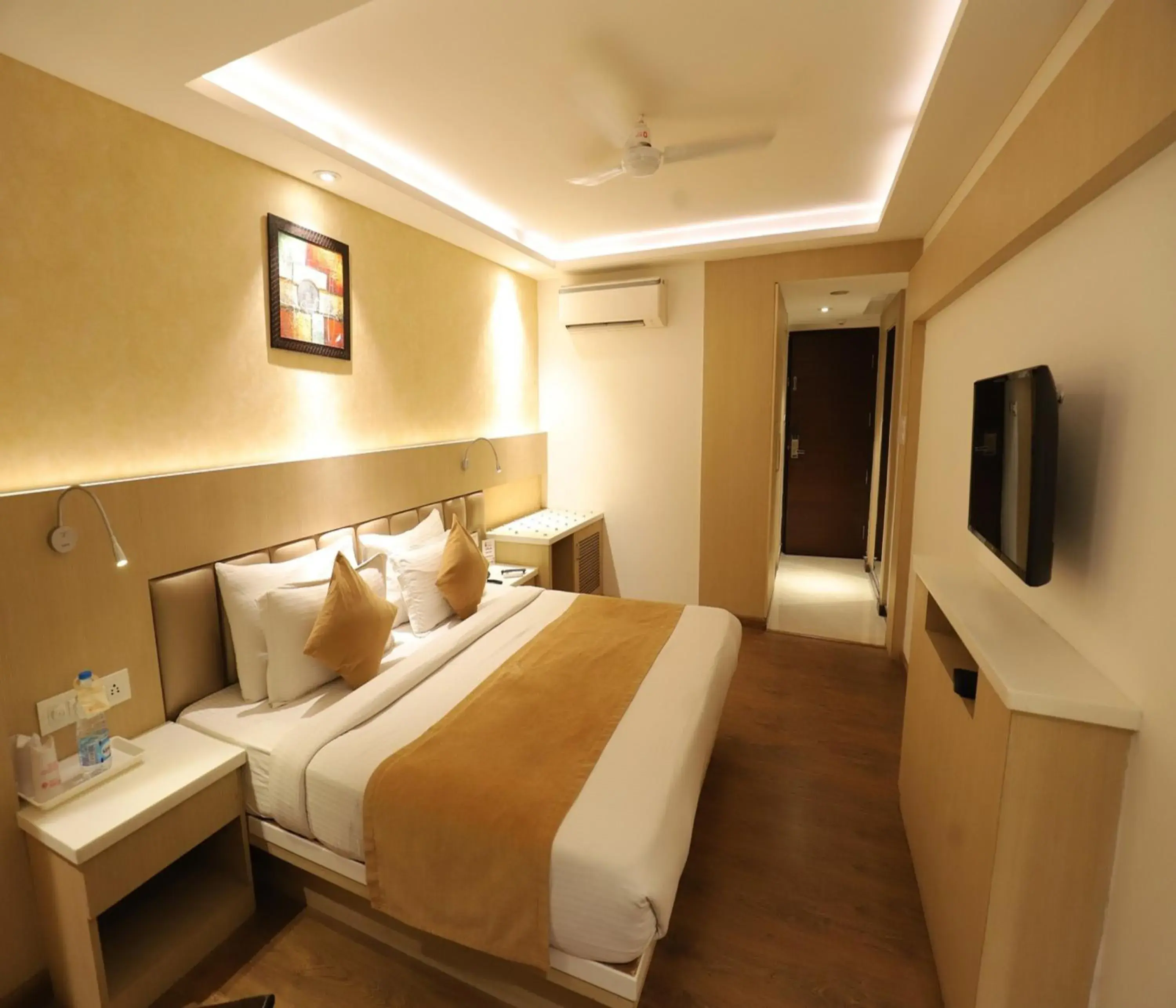 Superior Double Room - single occupancy in Hotel Radiance Superior Double Room - single occupancy in Hotel Radiance