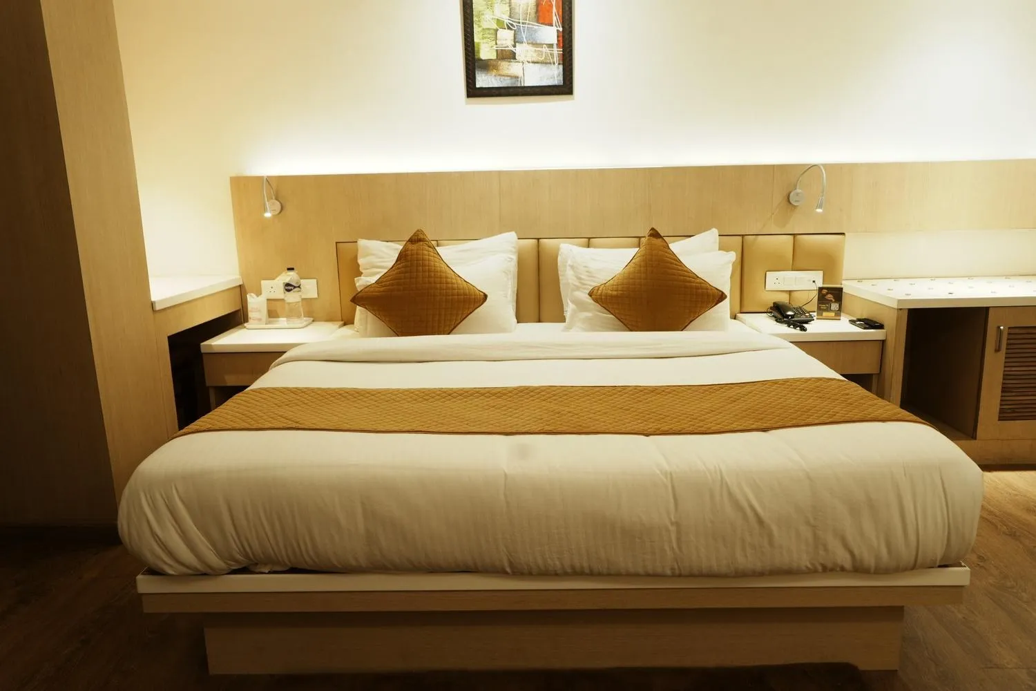 Bed in Hotel Radiance