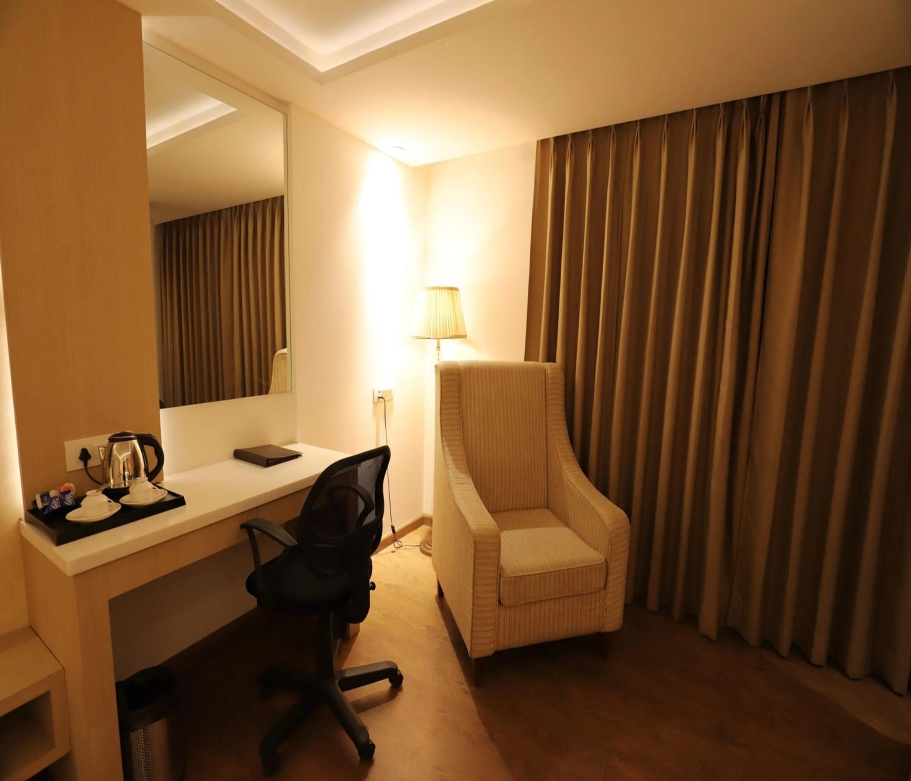 Coffee/tea facilities in Hotel Radiance