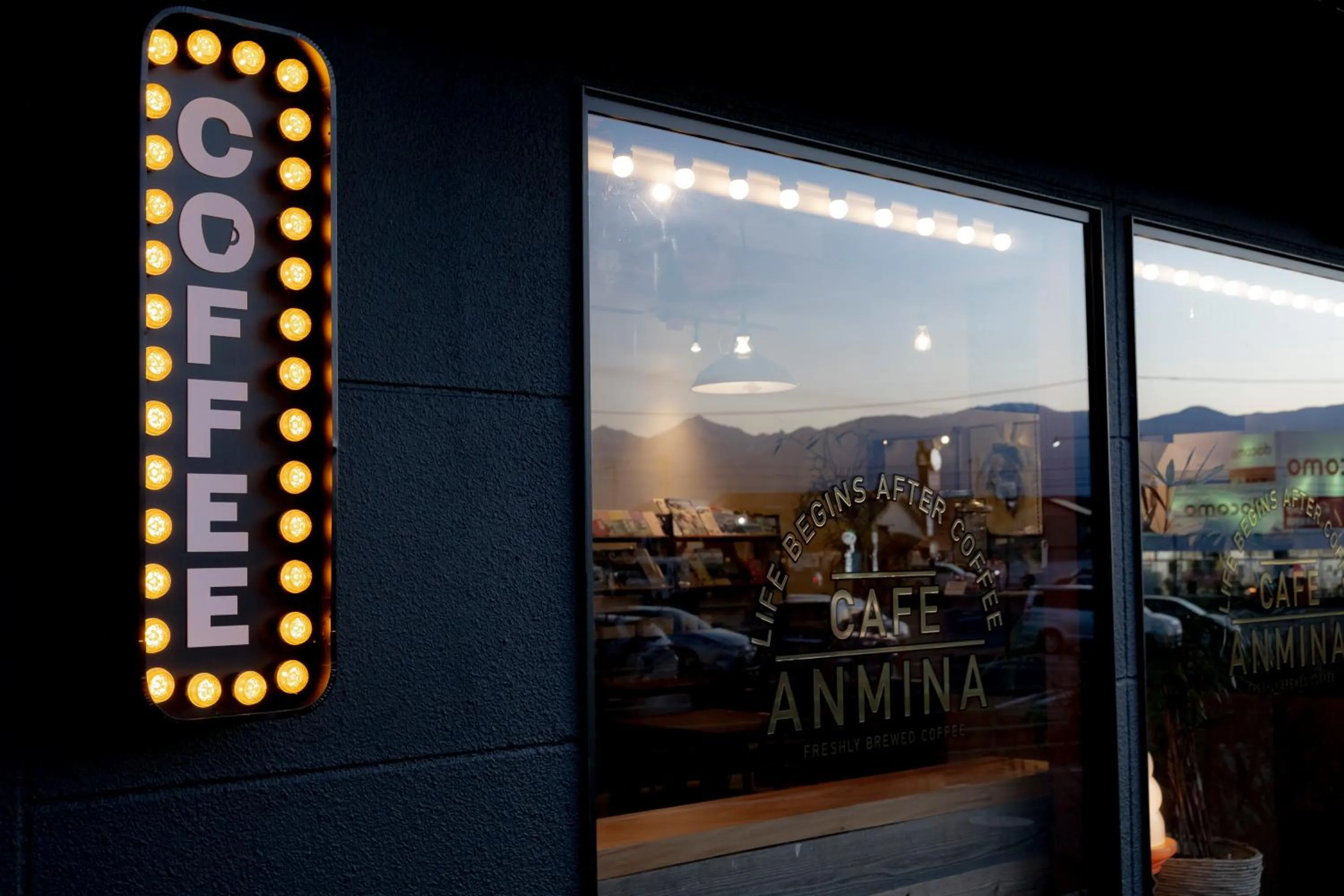 Facade/entrance in cafe&stay CASTANA