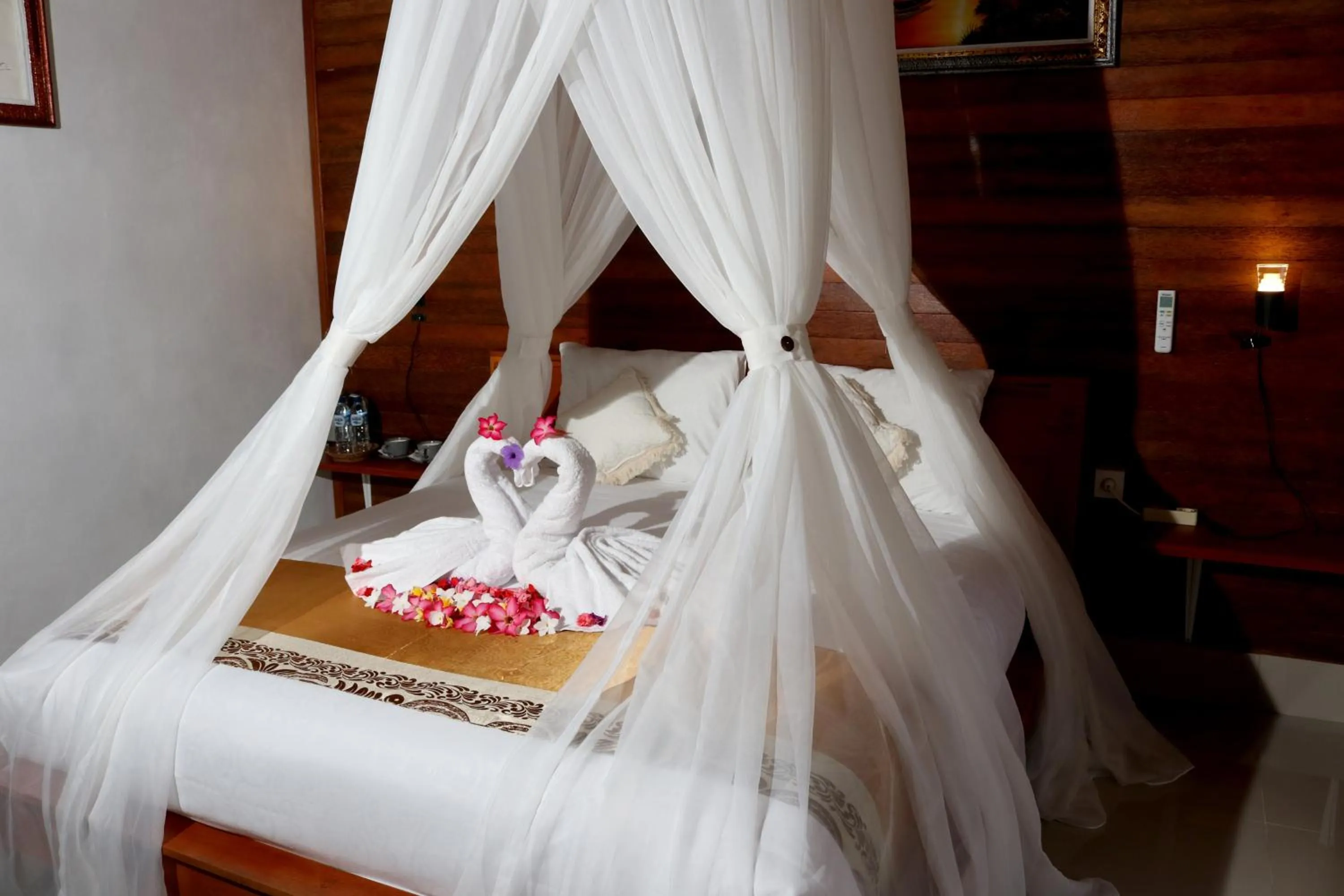 Bed in Dangin Kubu Resort & Restaurant