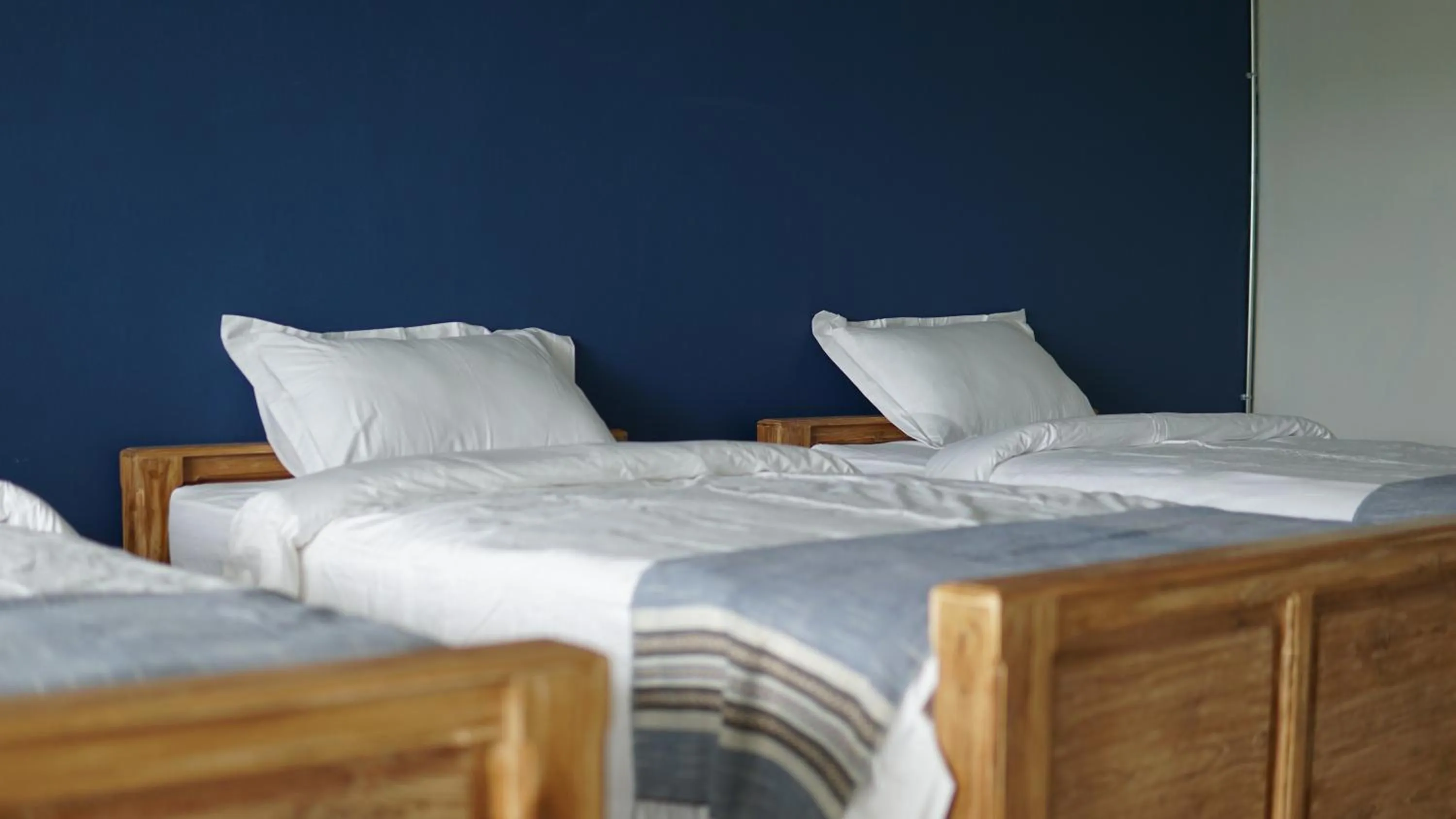 Bed in Little Jasmine by the River