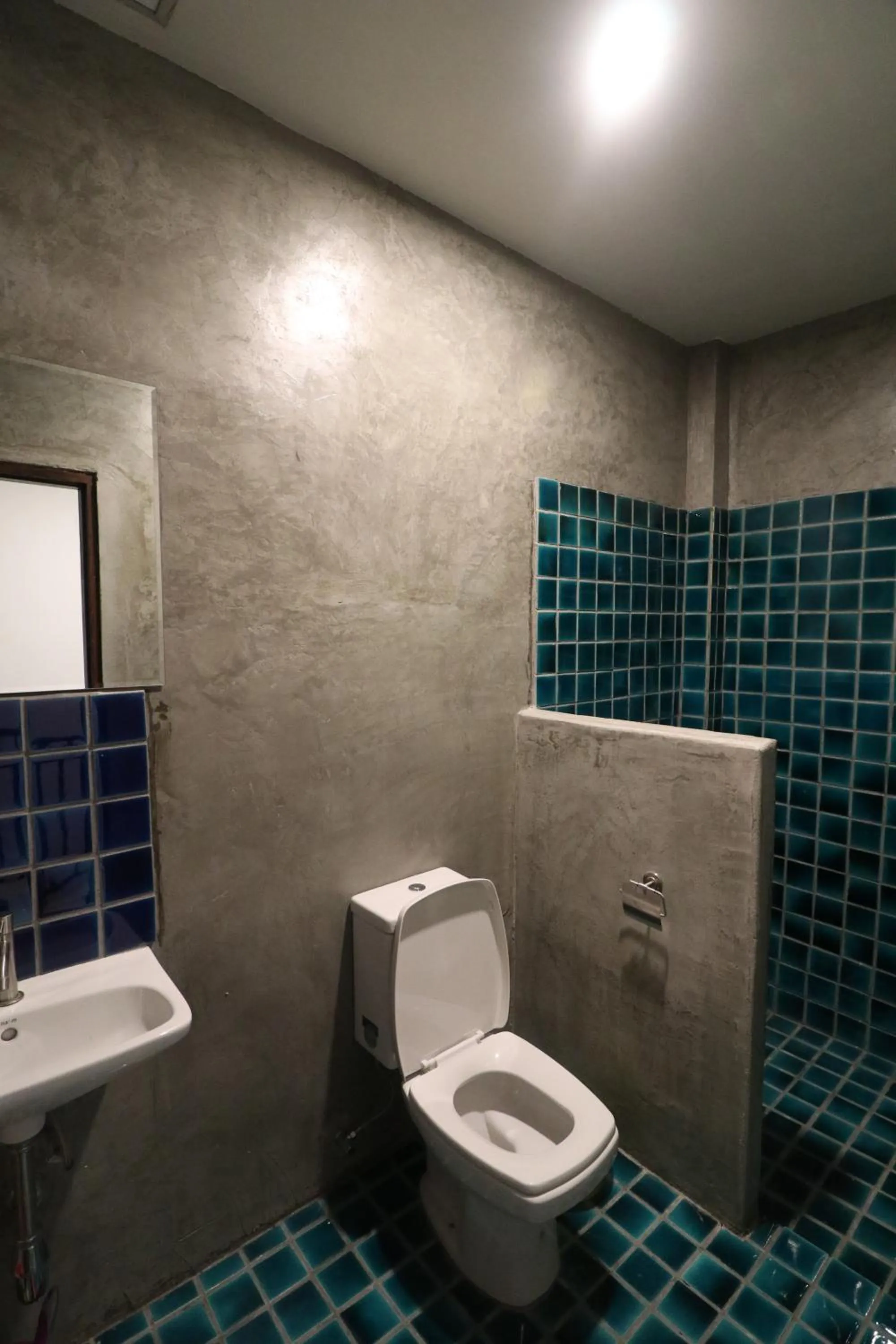 Shower in Little Jasmine by the River