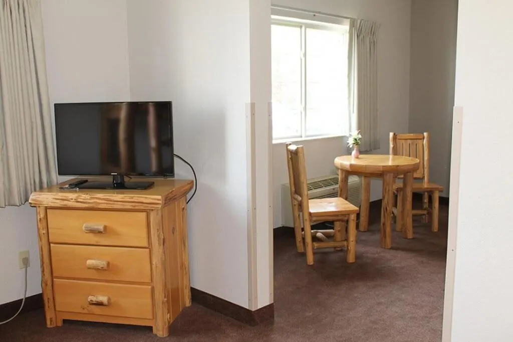 TV and multimedia in Edmore Inn