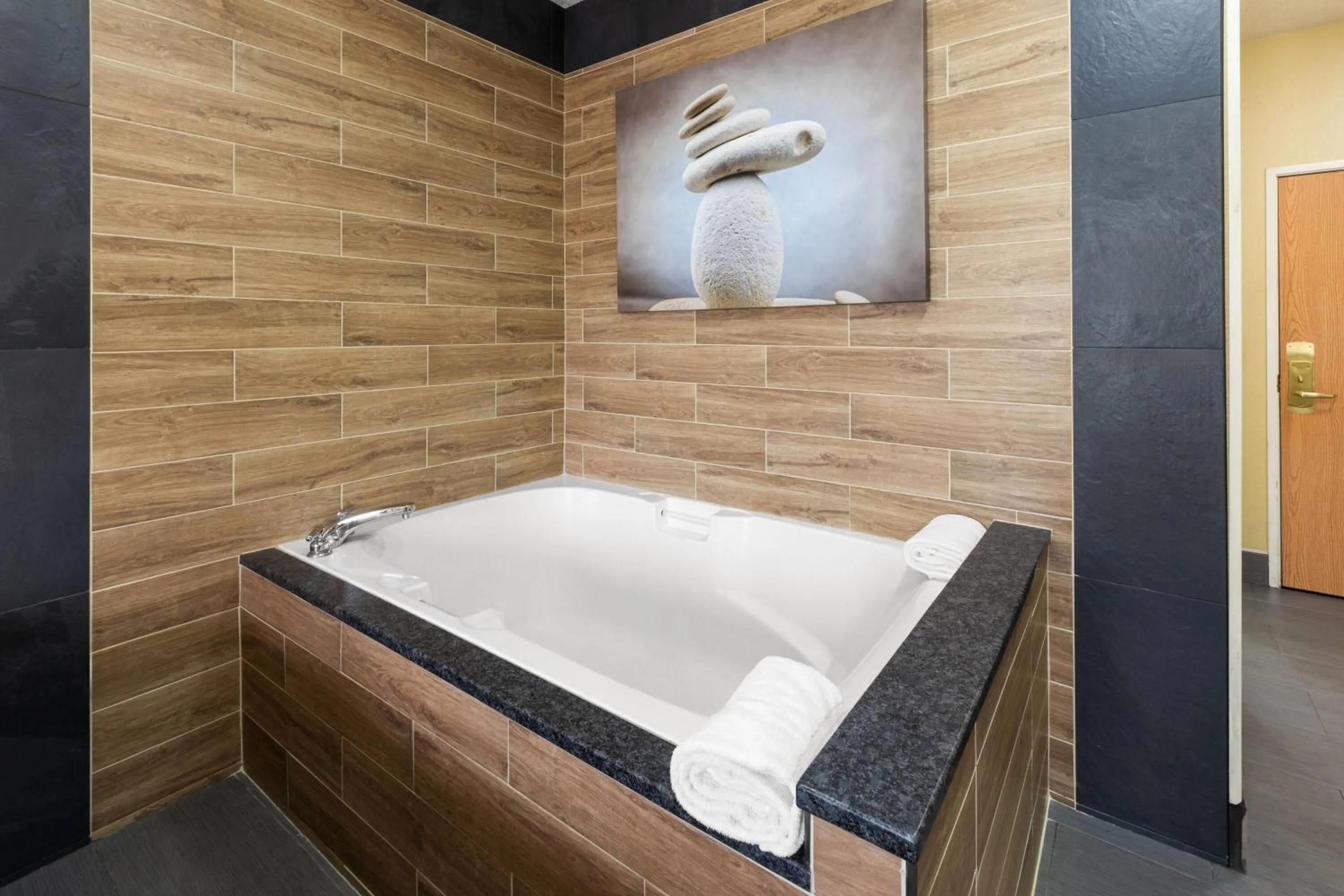 Bath in Baymont by Wyndham Paw Paw