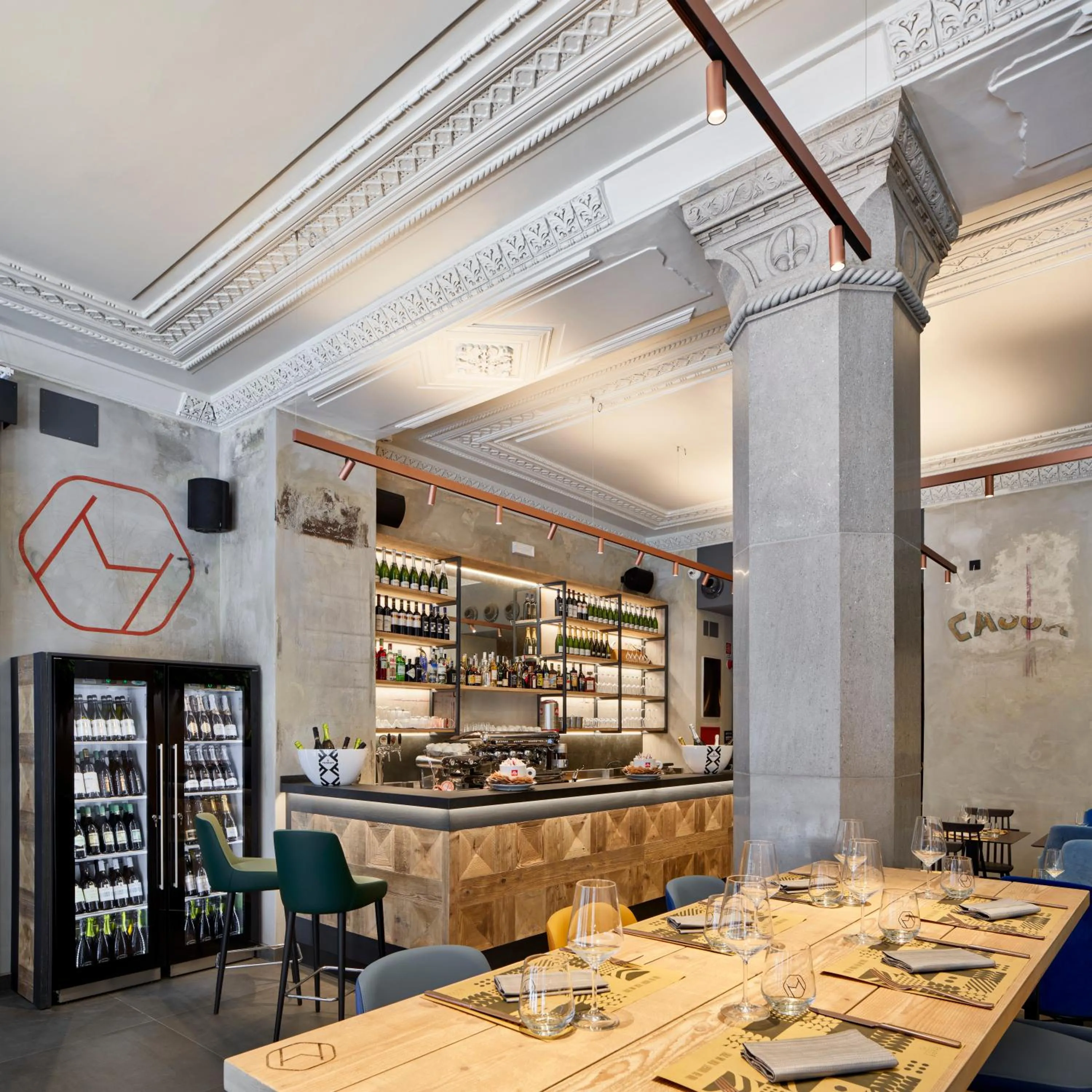 Restaurant/places to eat in The Modernist Hotel