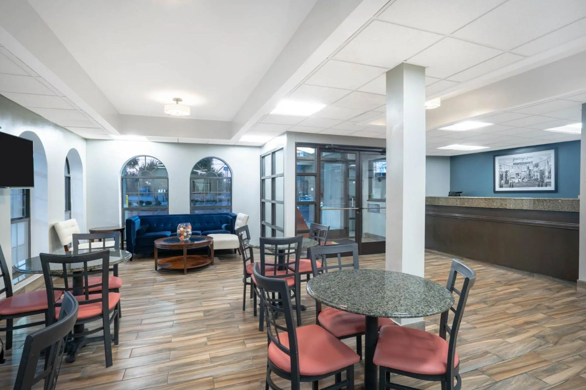 Lobby or reception in Super 8 by Wyndham Murfreesboro