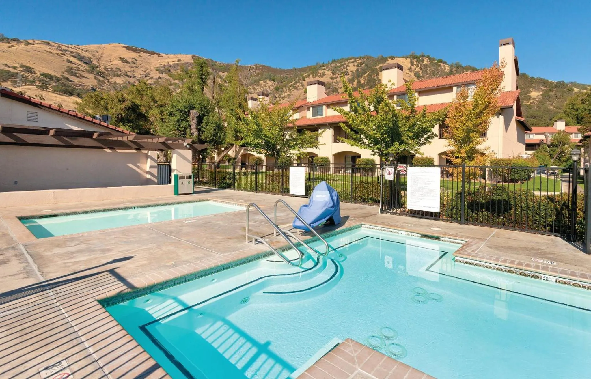 Swimming pool in WorldMark Clear Lake