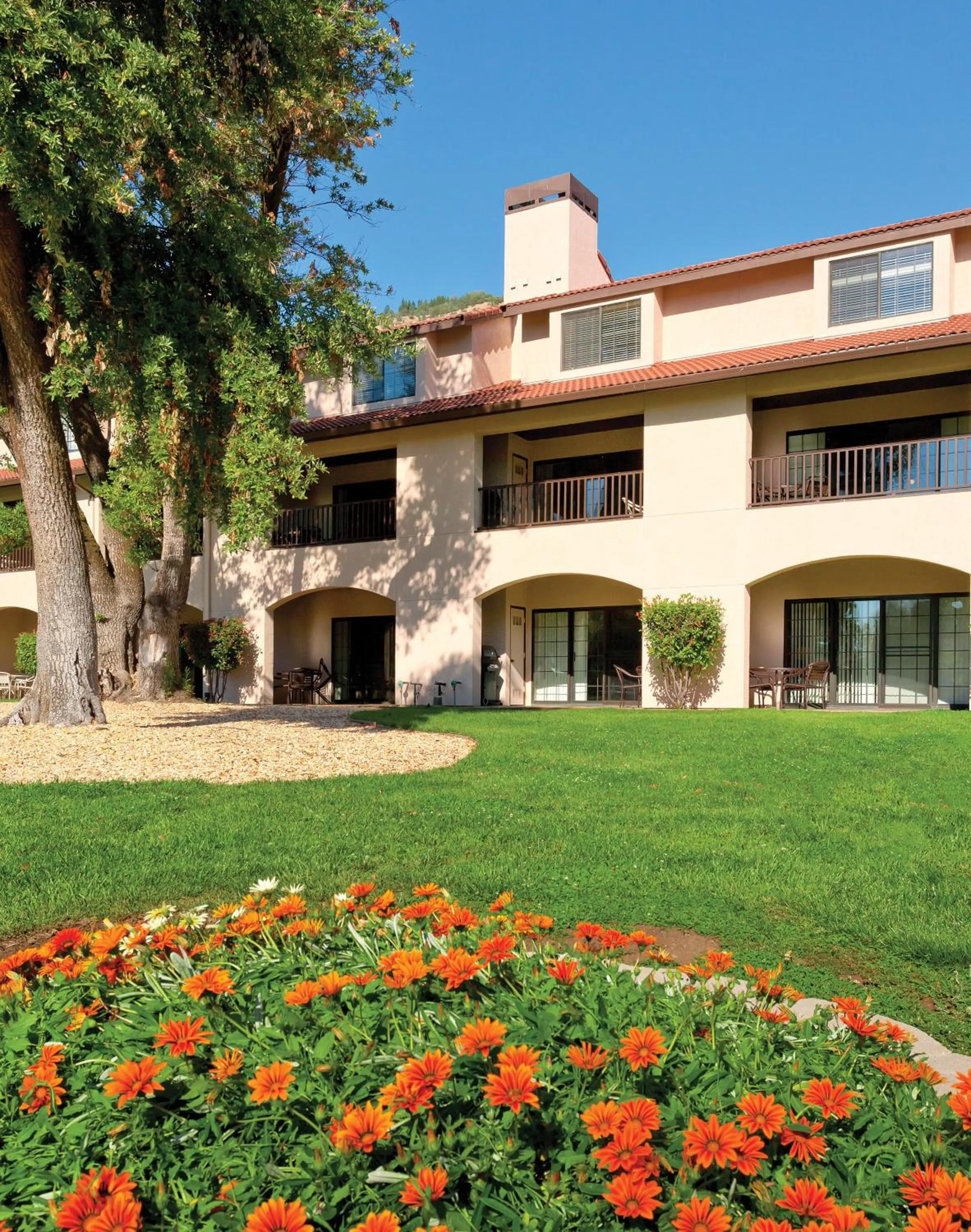 Facade/entrance in WorldMark Clear Lake
