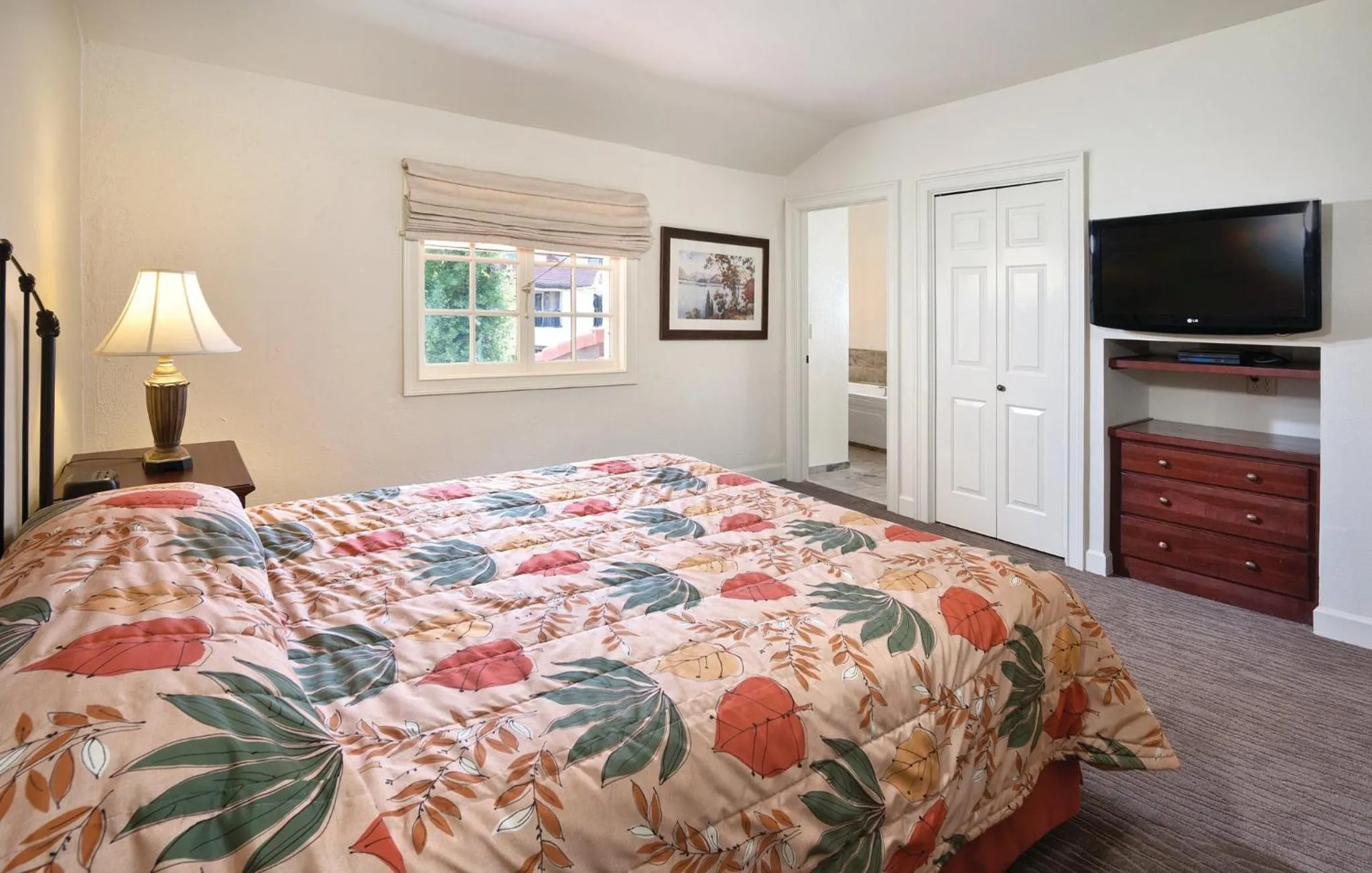 Photo of the whole room, Bed in WorldMark Clear Lake