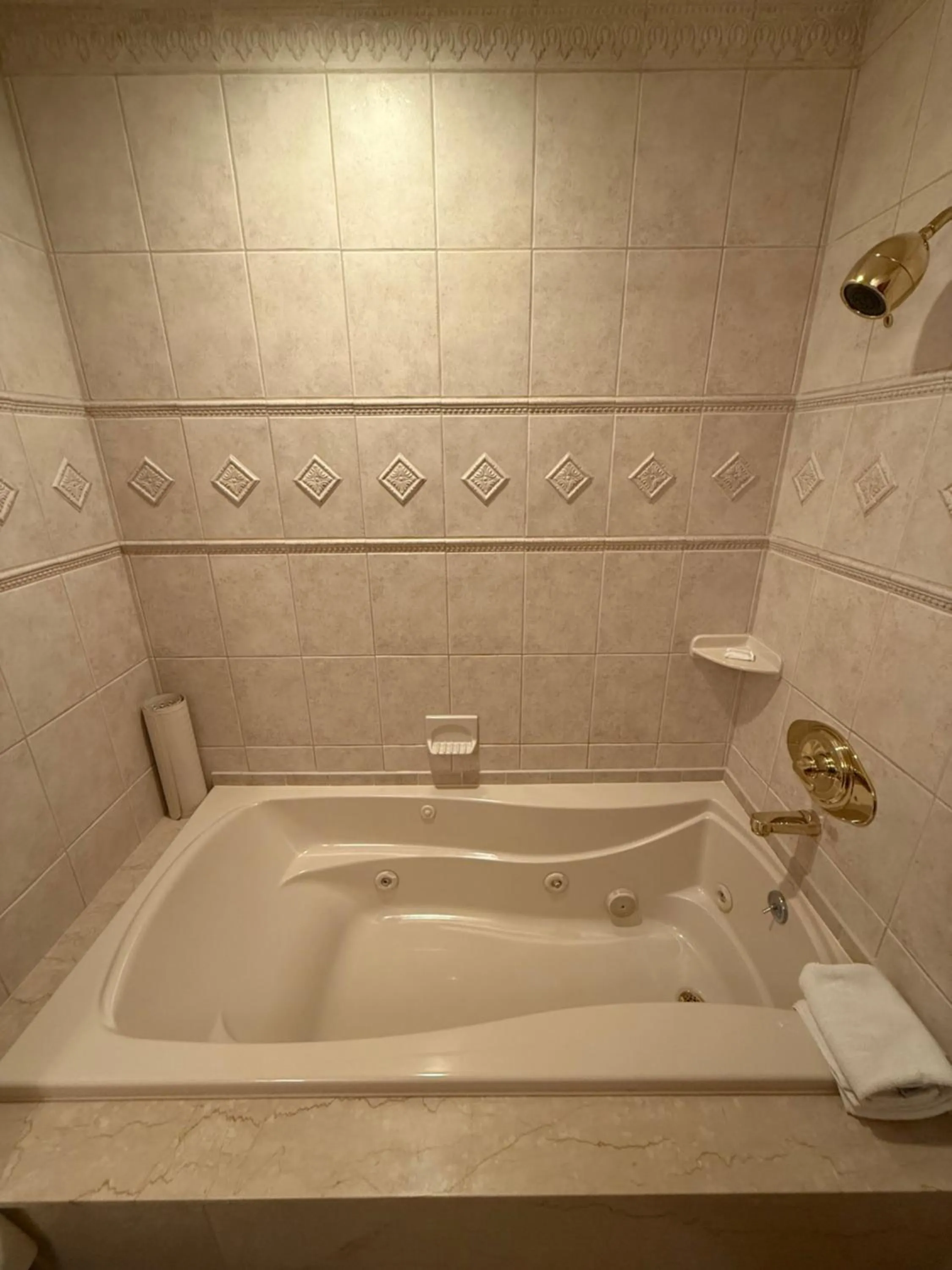 Bathroom in Penn's View Hotel Philadelphia