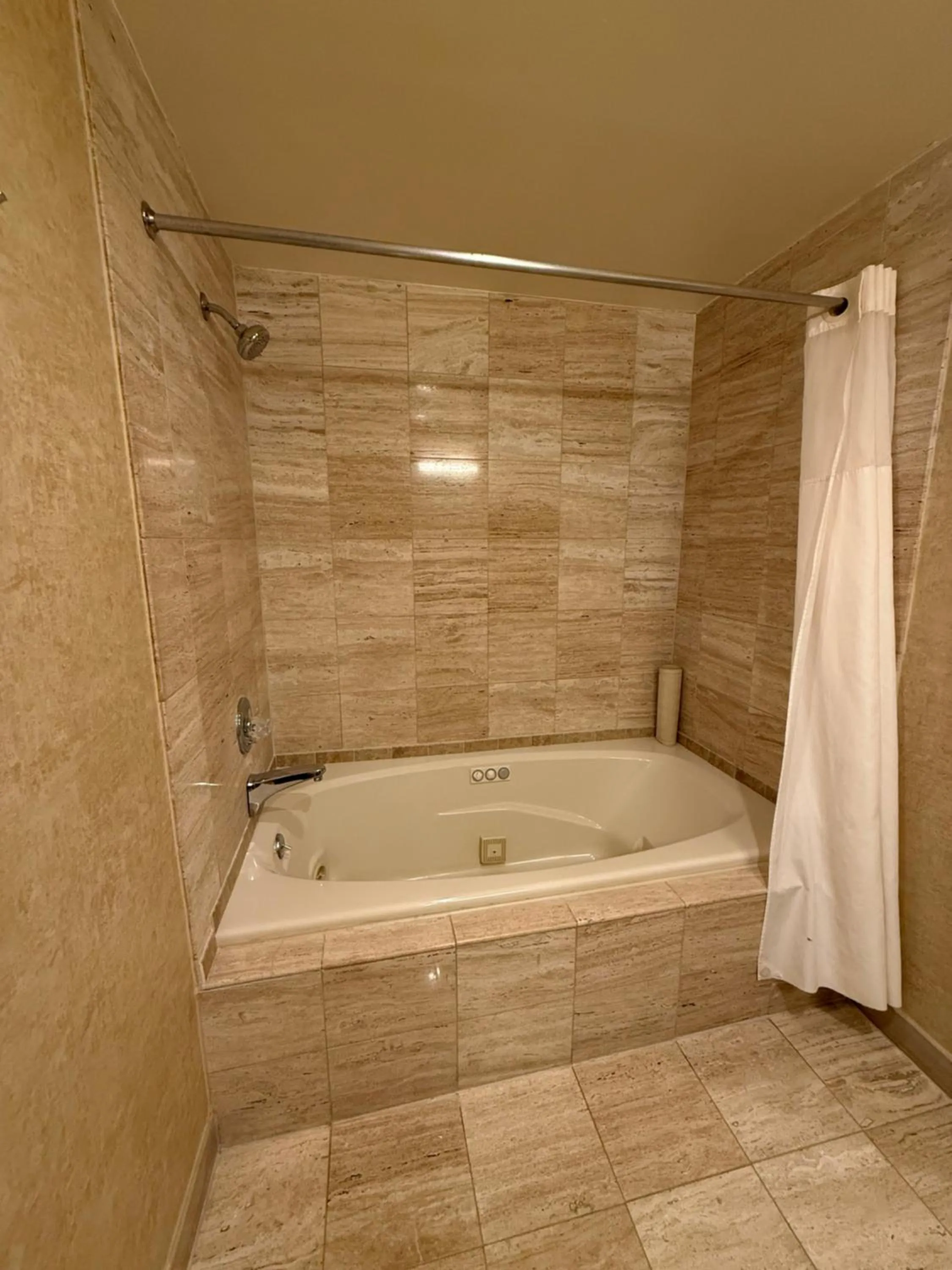 Bathroom in Penn's View Hotel Philadelphia