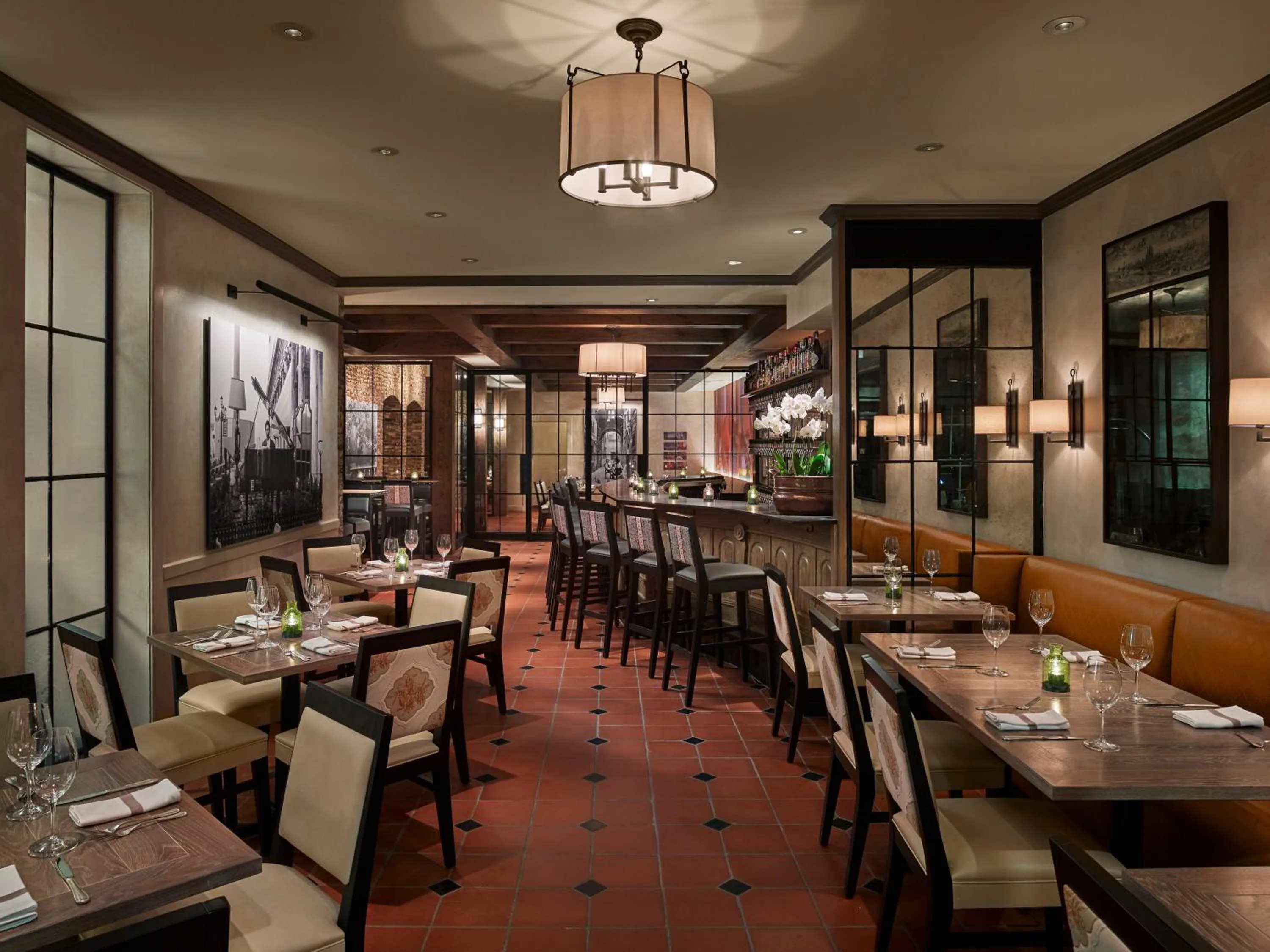 Restaurant/places to eat in Penn's View Hotel Philadelphia