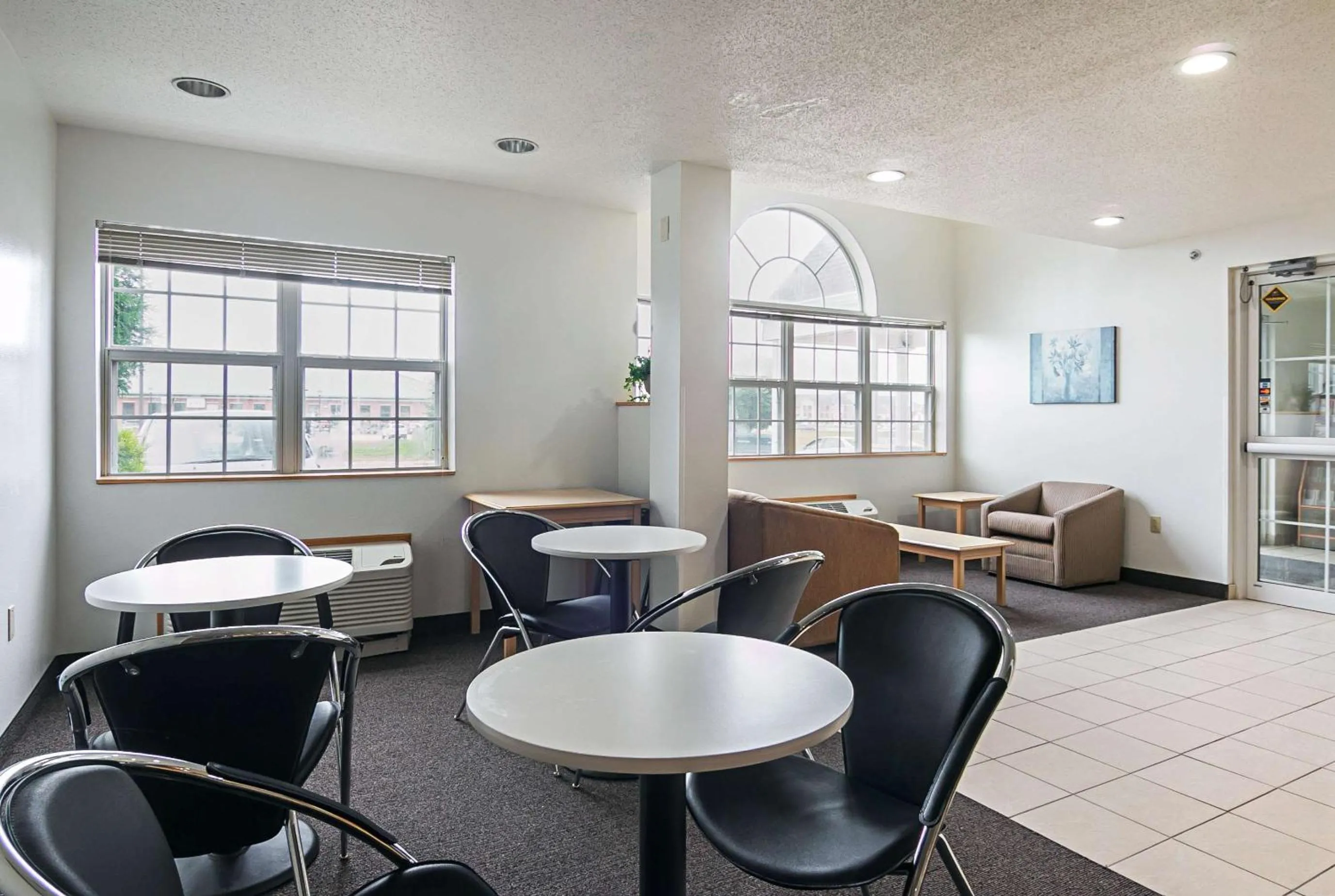 Lobby or reception in Motel 6-Sycamore, IL