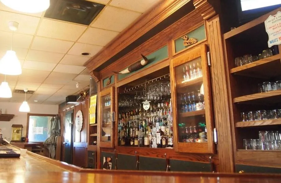 Lounge or bar in Moosomin Country Squire Inn