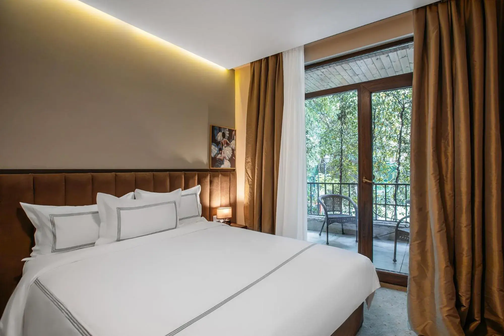 Triple Room with Garden View in Elea Old Tbilisi Hotel Triple Room with Garden View in Elea Old Tbilisi Hotel