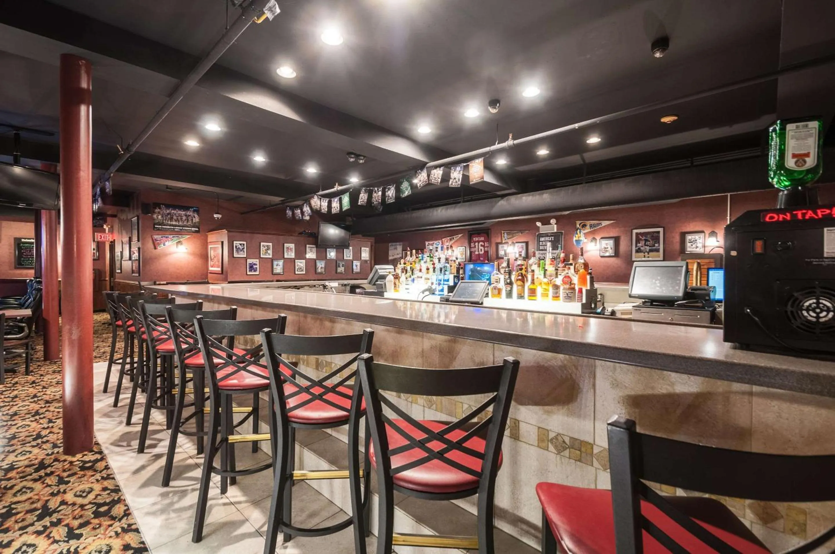 Restaurant/places to eat in Rodeway Inn & Suites Charles Town