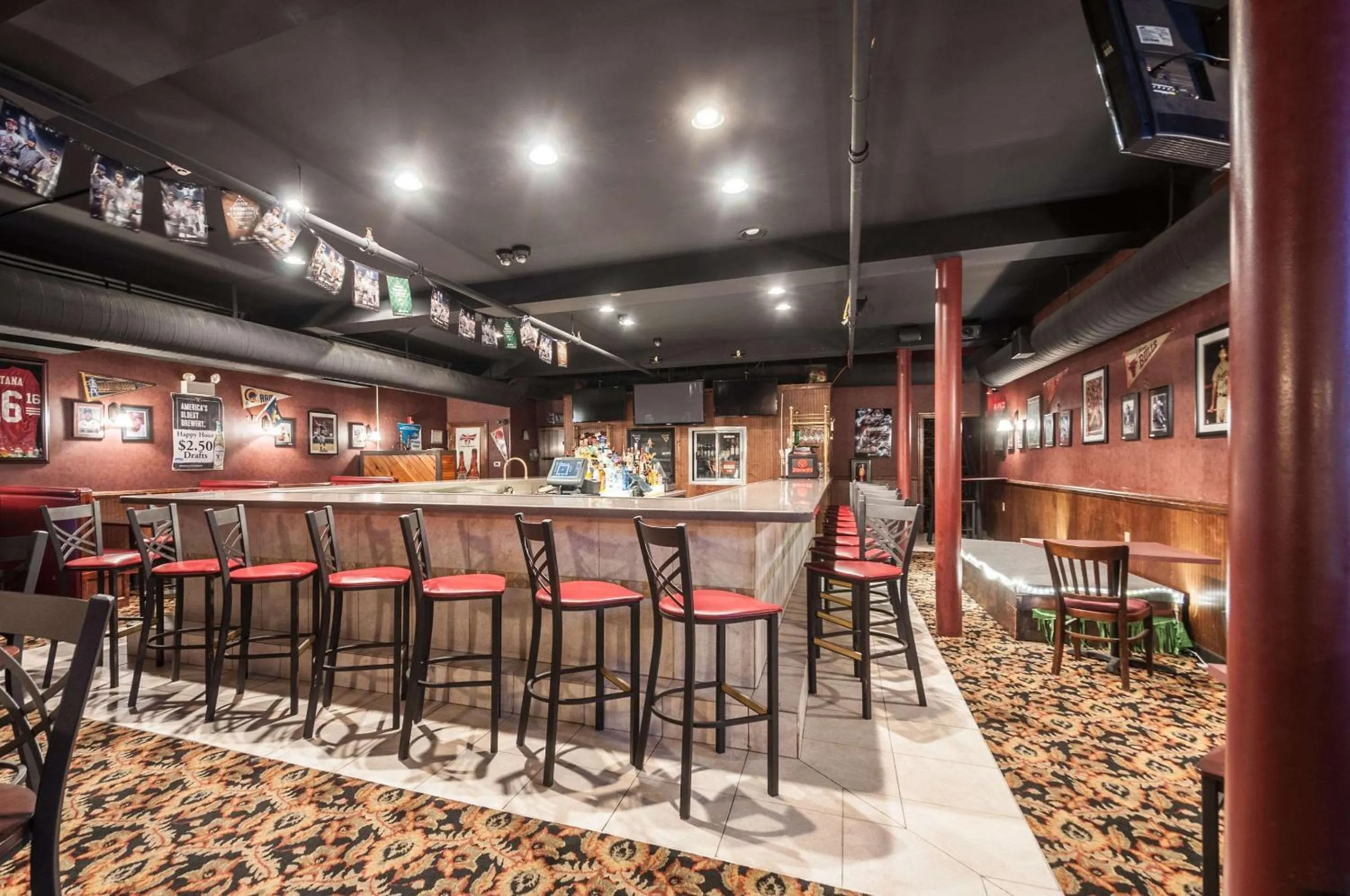 Restaurant/places to eat in Rodeway Inn & Suites Charles Town