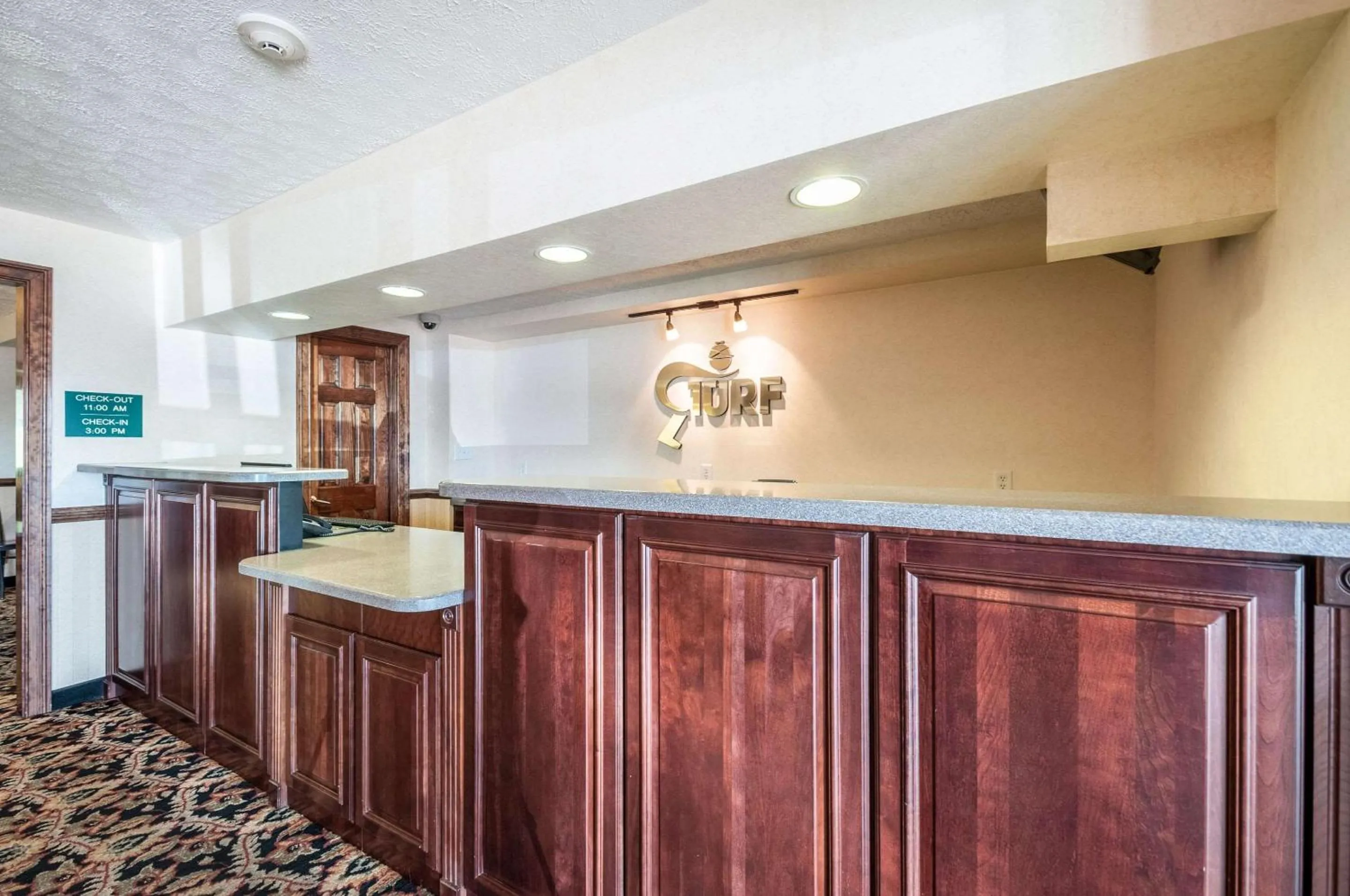 Lobby or reception in Rodeway Inn & Suites Charles Town