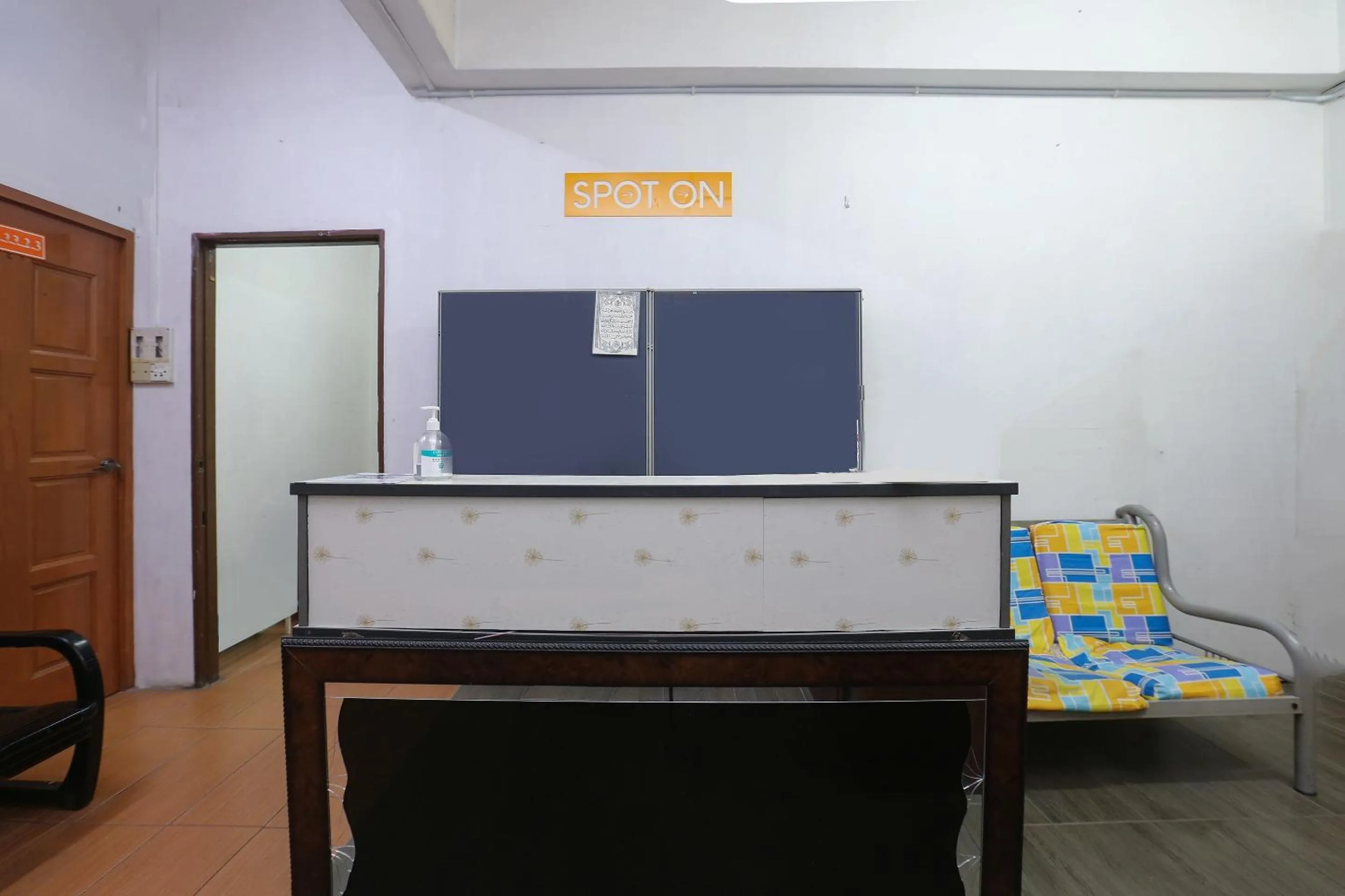 Lobby or reception in Hotel O D&d Budget Inn