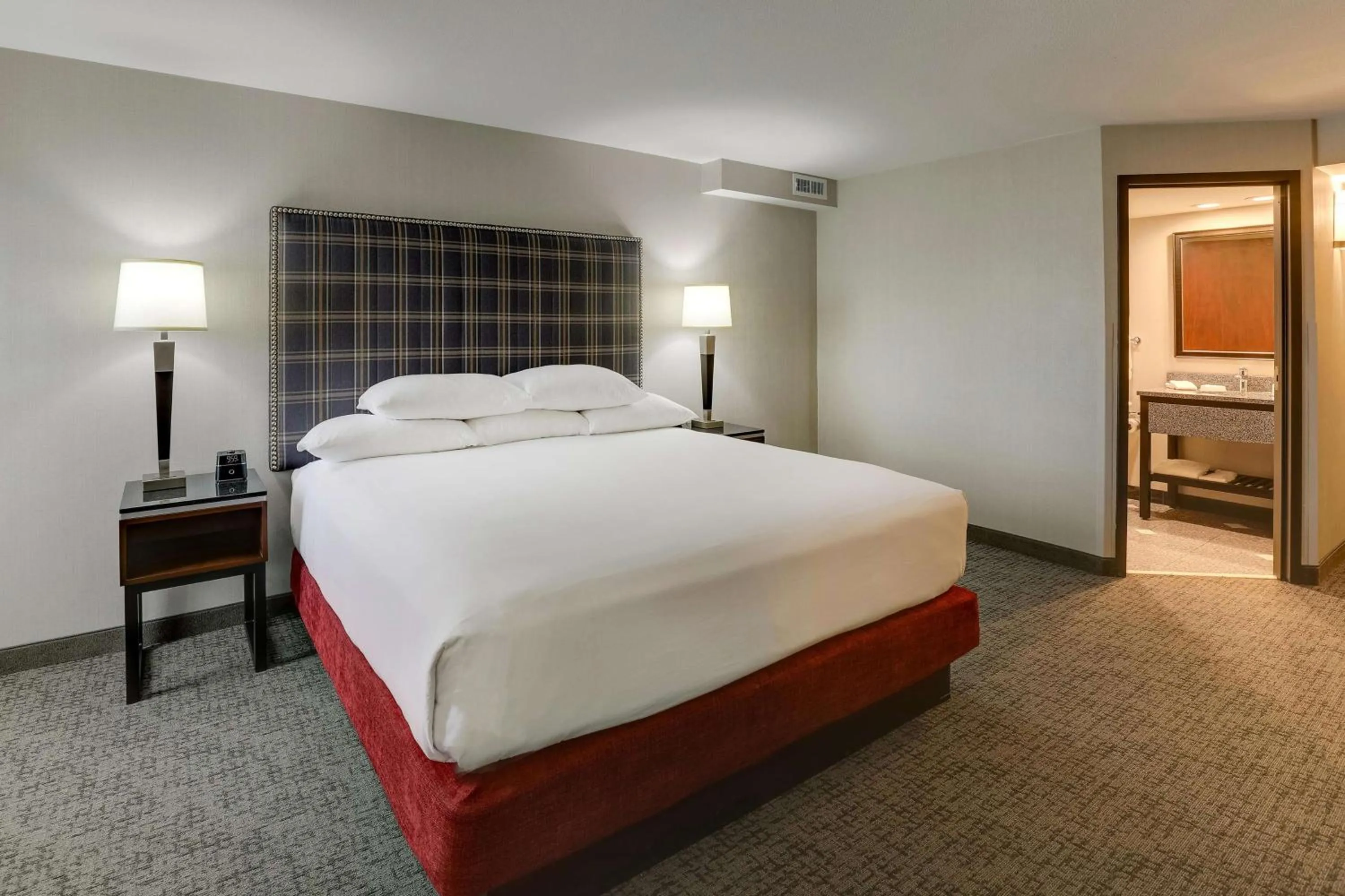 Bedroom, Bed in Drury Inn & Suites St Joseph