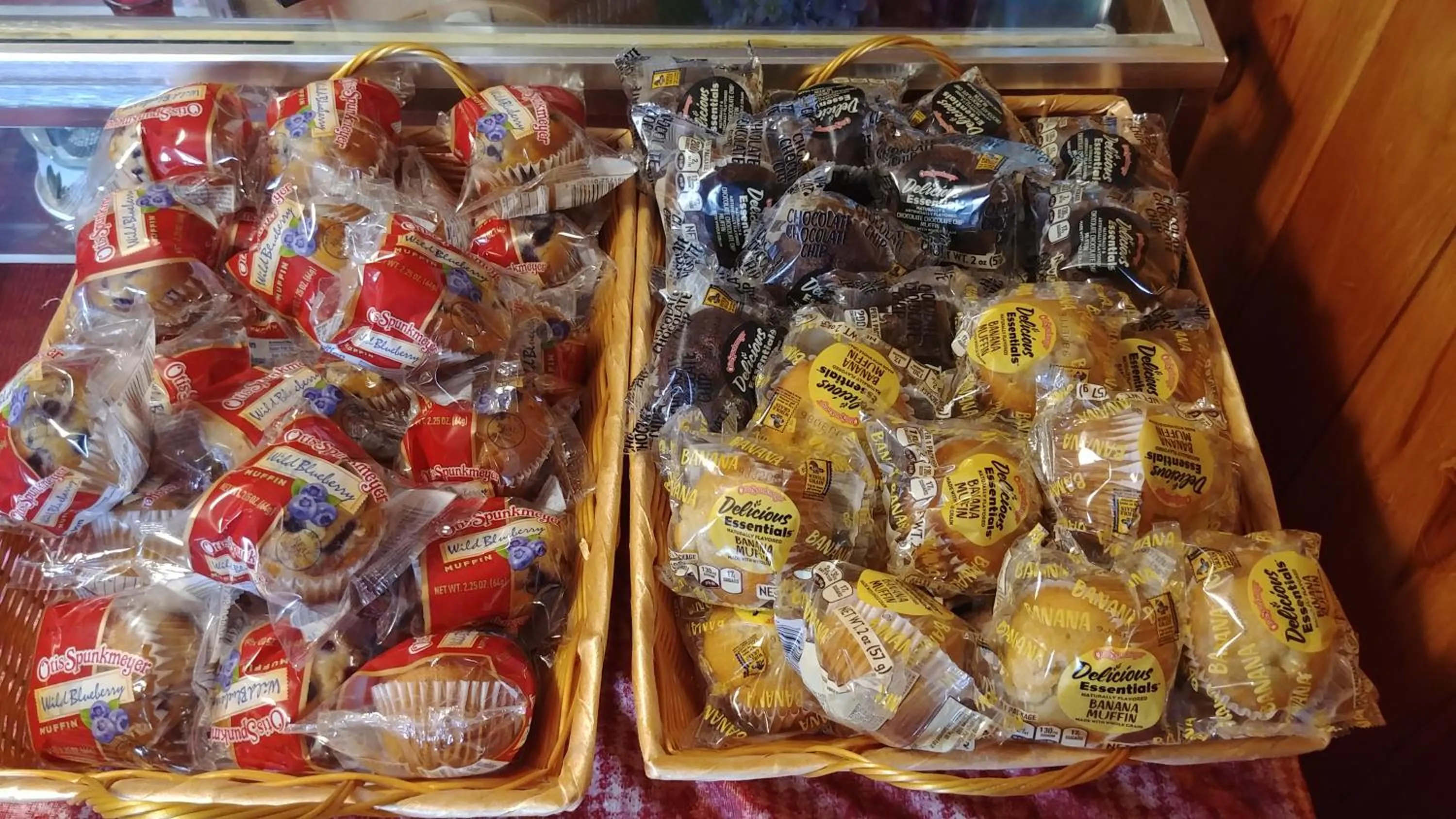 Food and drinks in Falls Motel