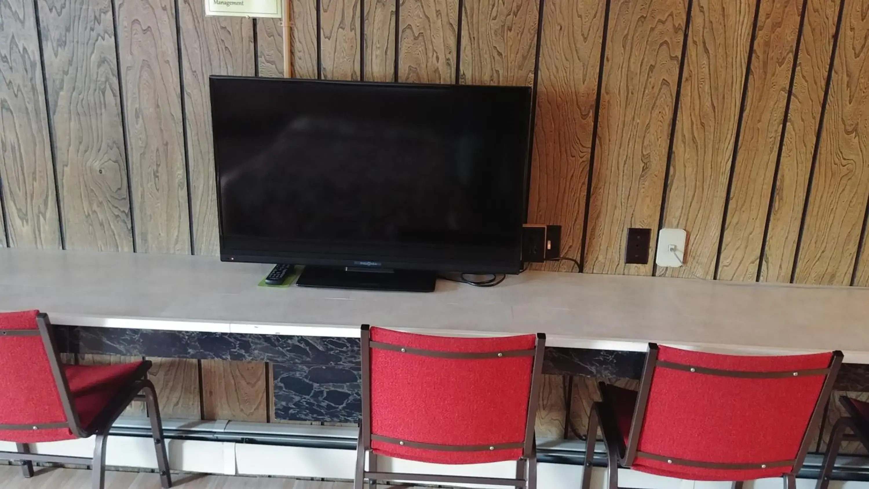 Deluxe Triple Room in Falls Motel Deluxe Triple Room in Falls Motel