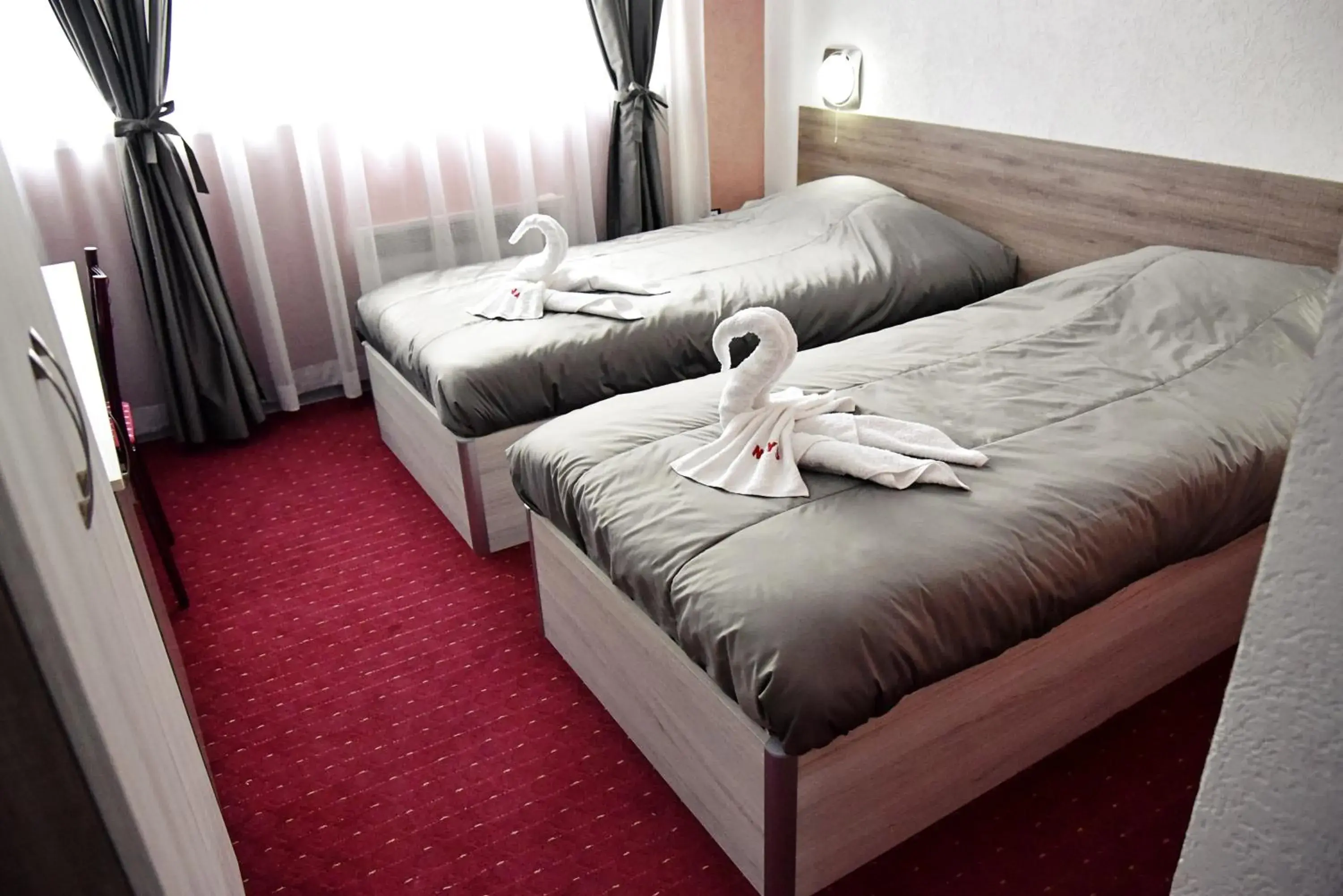 Twin Room - single occupancy in NAYS Twin Room - single occupancy in NAYS