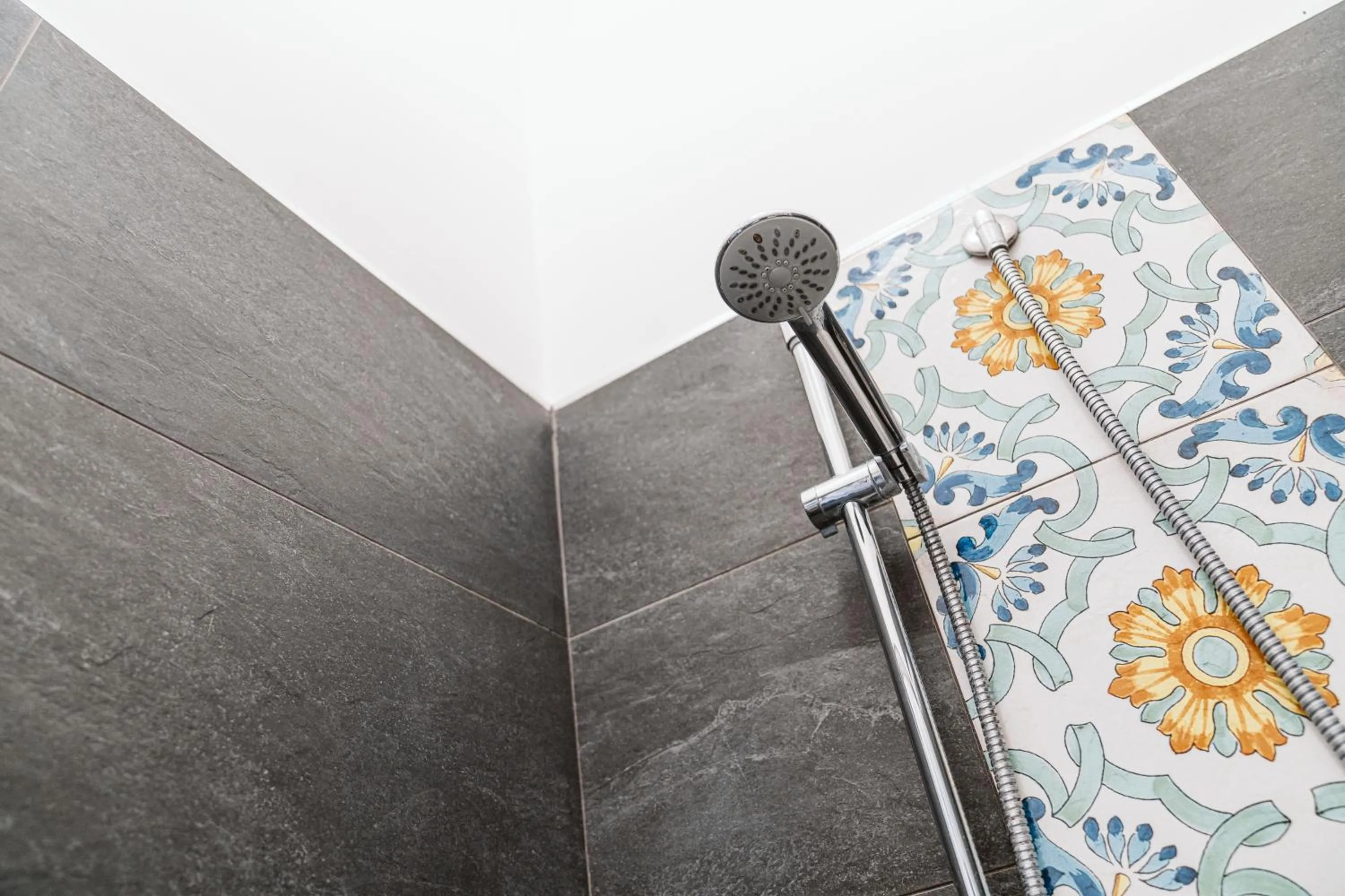 Shower in Pandora Rooms - Pompei - Central Pompeii Near the Ruins