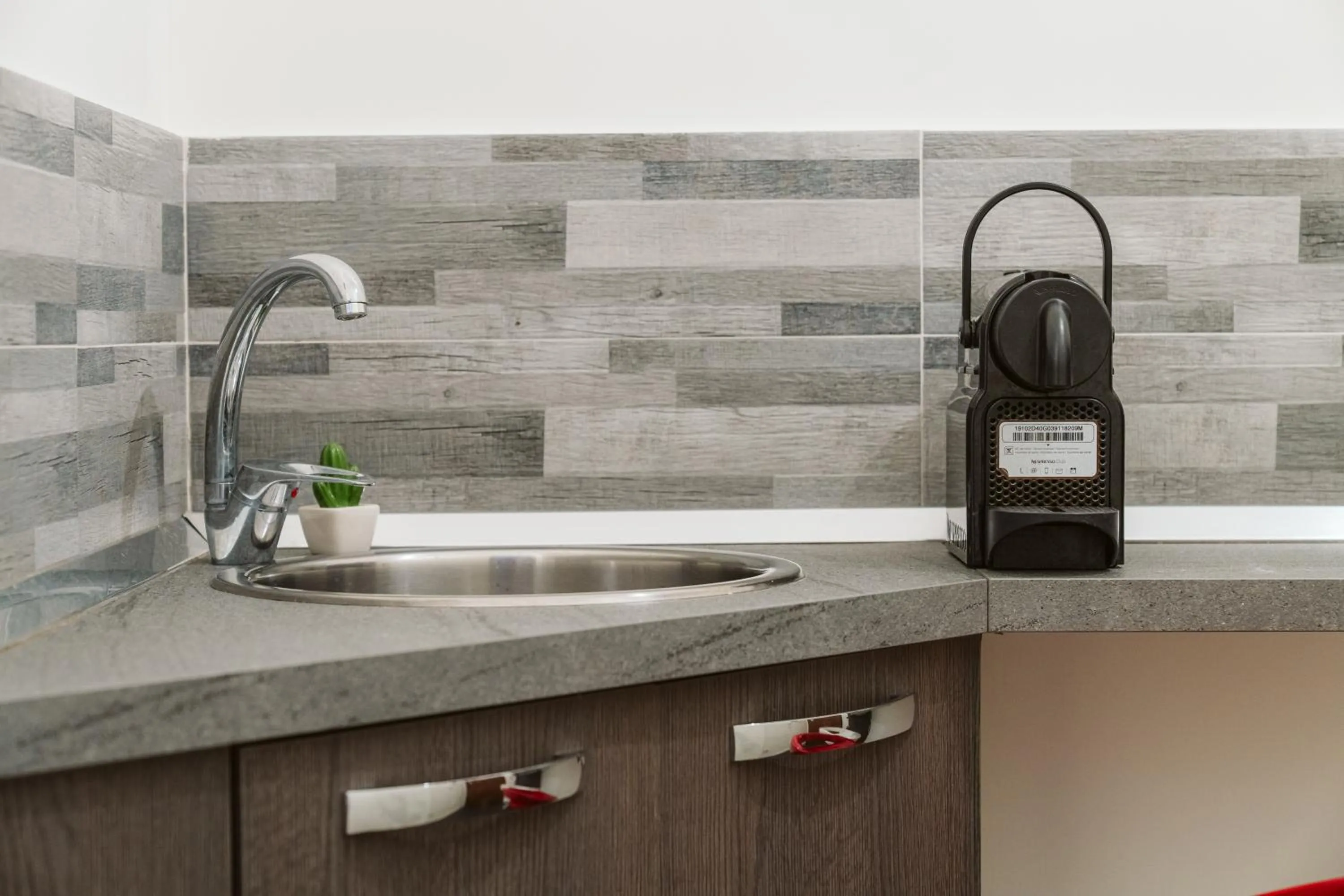 Kitchen or kitchenette in Pandora Rooms - Pompei - Central Pompeii Near the Ruins