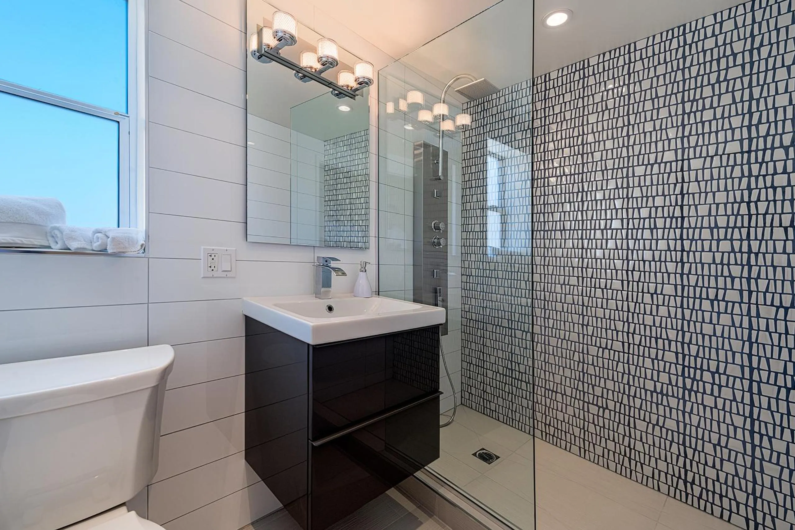 Bathroom in The Twist Palm Springs