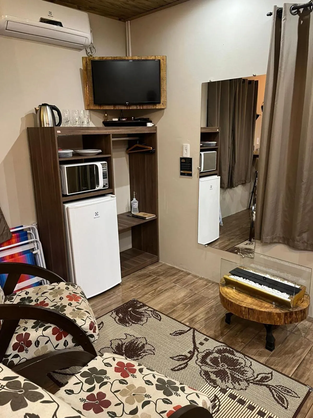 Communal lounge/ TV room in Pousada Recanto dos Canyons