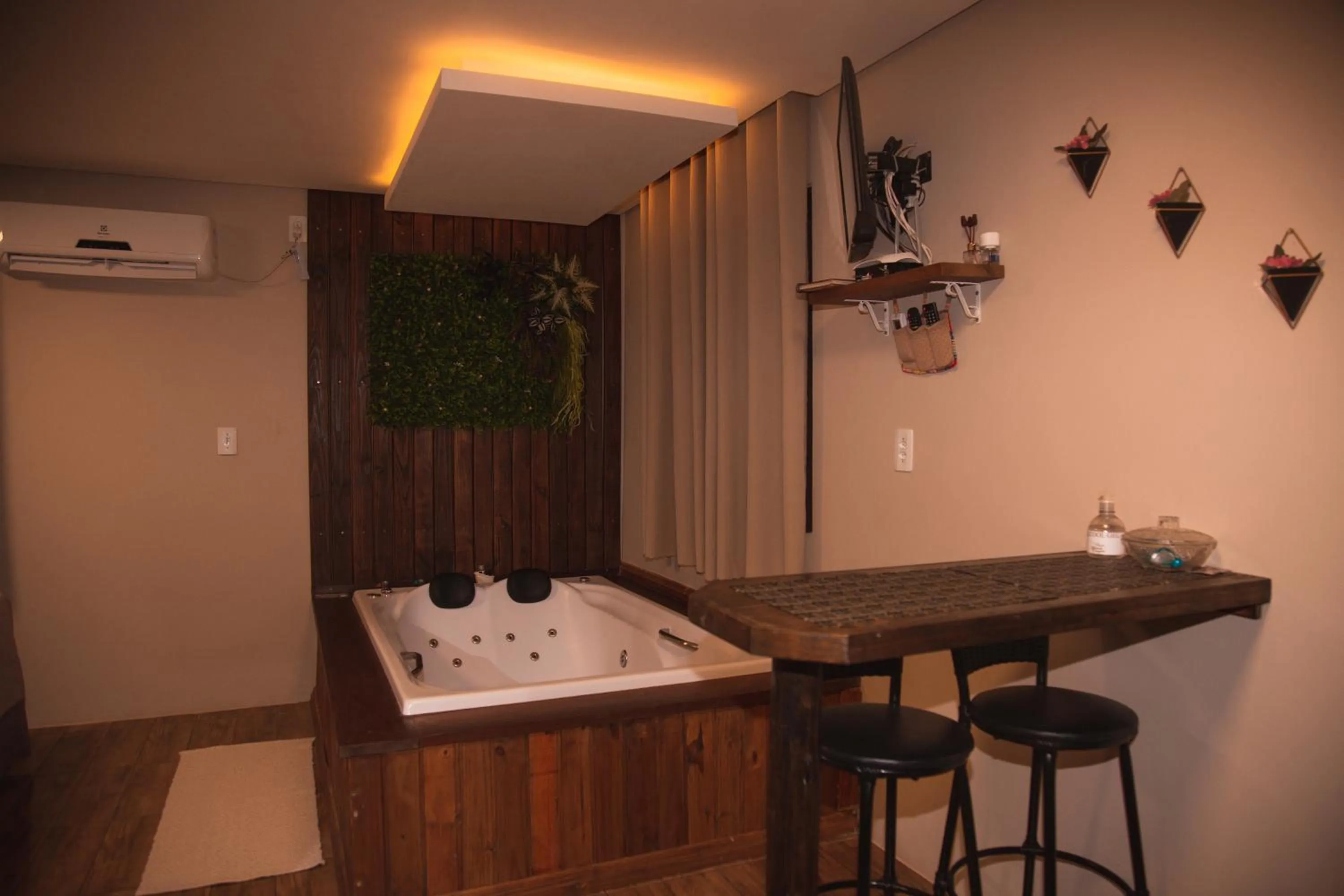 Hot Tub in Pousada Recanto dos Canyons