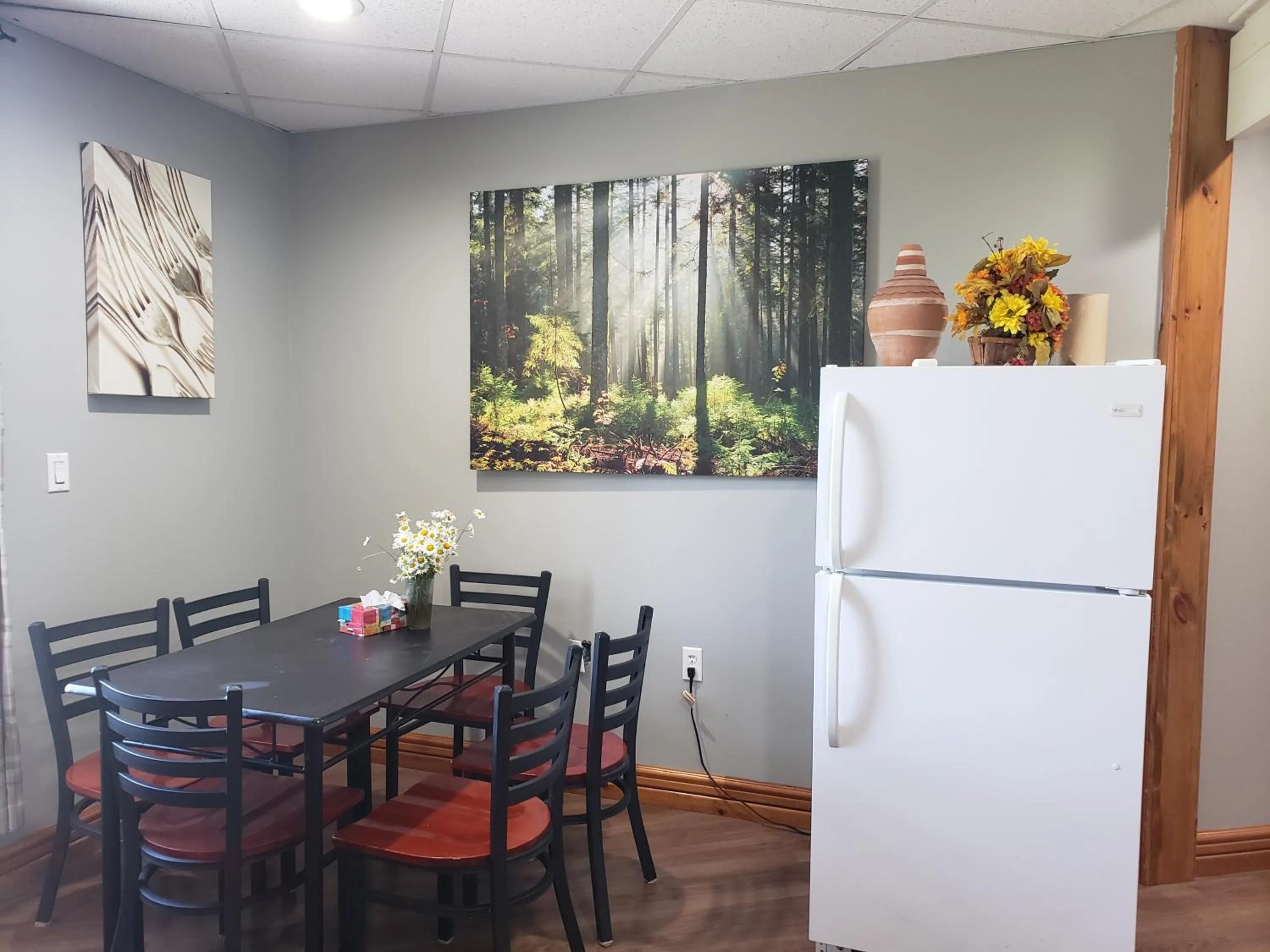 Dining area in Hepworth Hostel