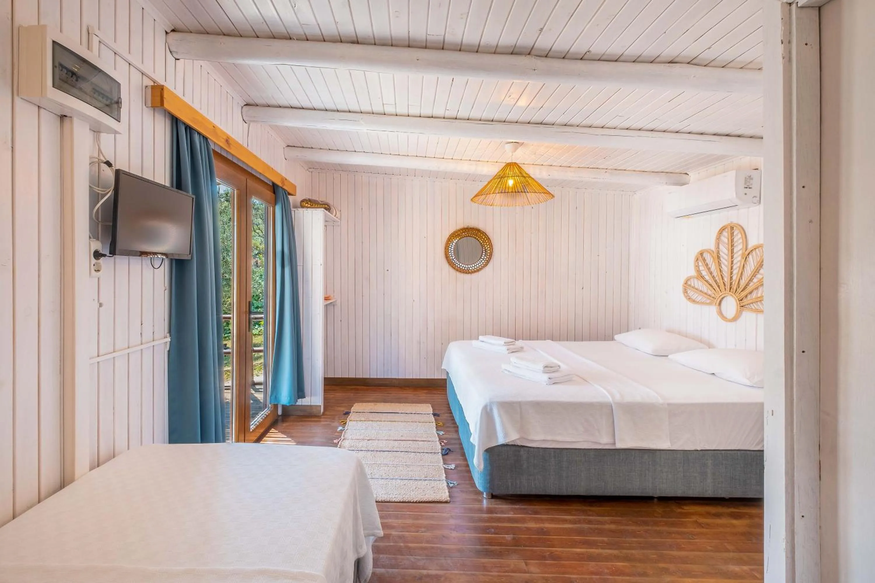 Bed in Kaş Joy Glamping