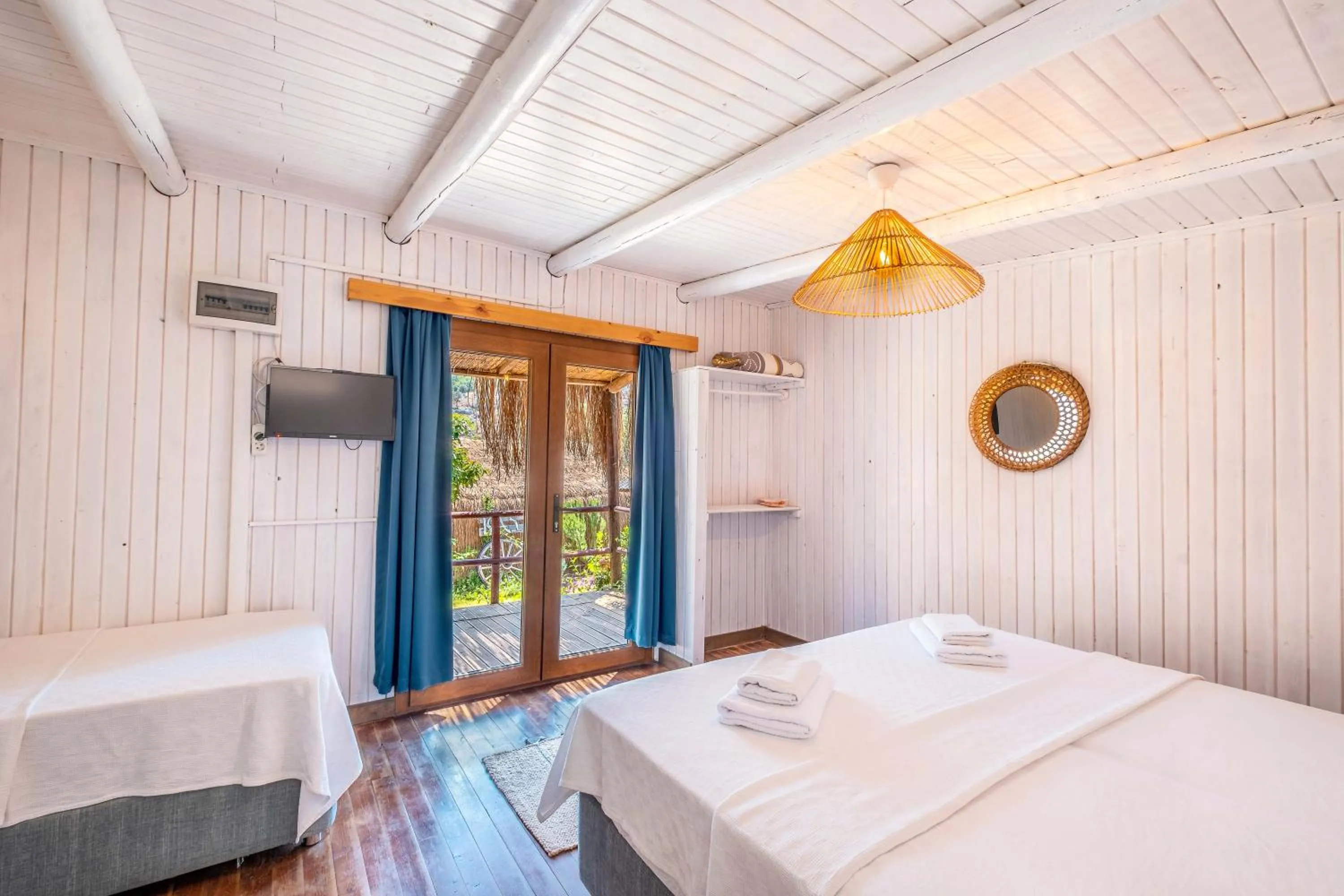 Bed in Kaş Joy Glamping