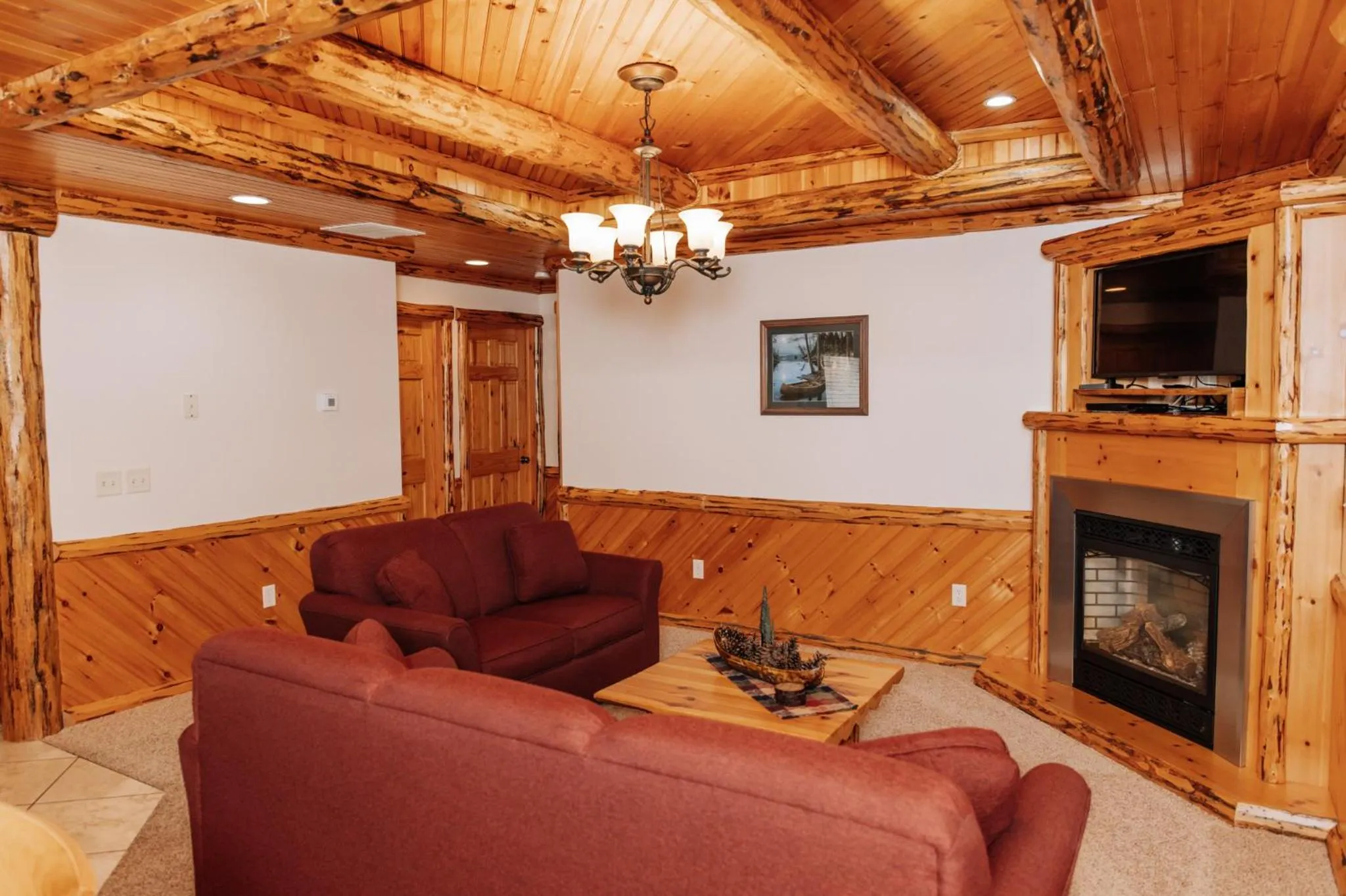 Sojourner's Lodge & Log Cabin Suites