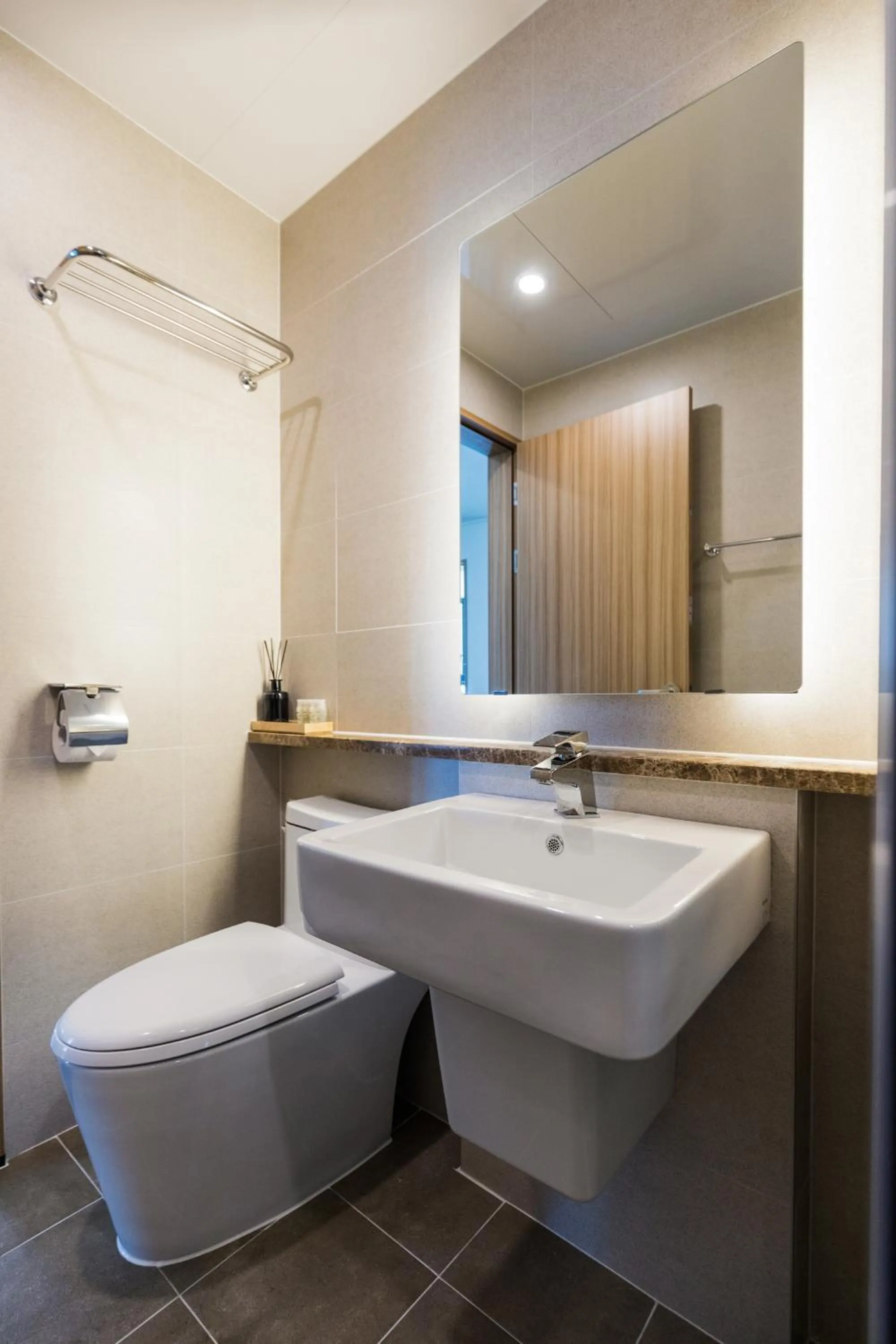 Bathroom in Lemain Hotel