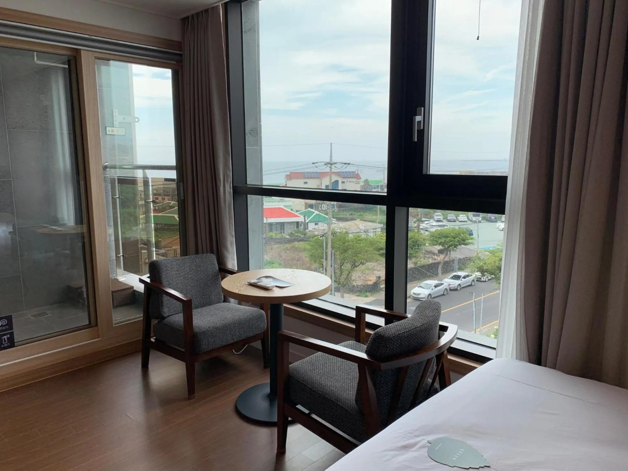 Sea view, Bed in Lemain Hotel