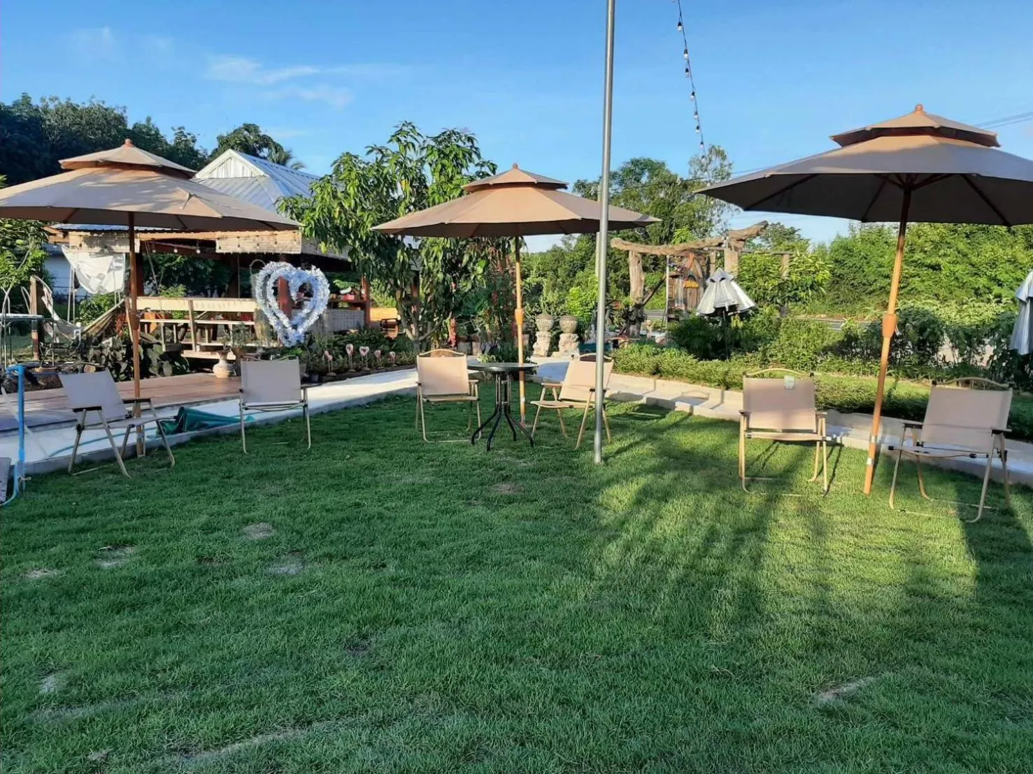 Restaurant/places to eat in Rapeepat Residential and Resort