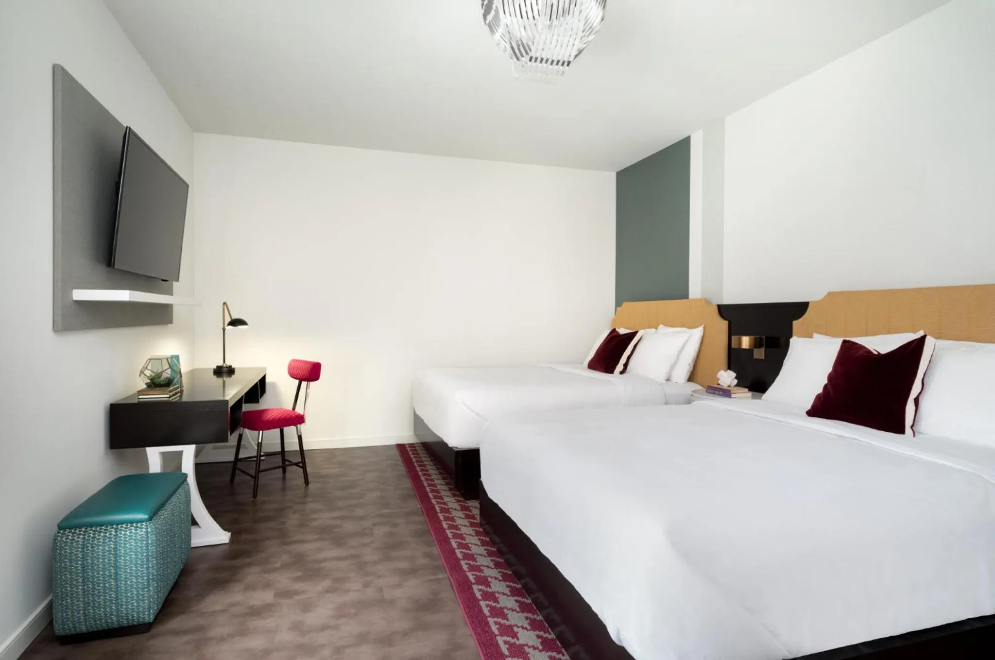 Bed in TRYP by Wyndham Newark Downtown