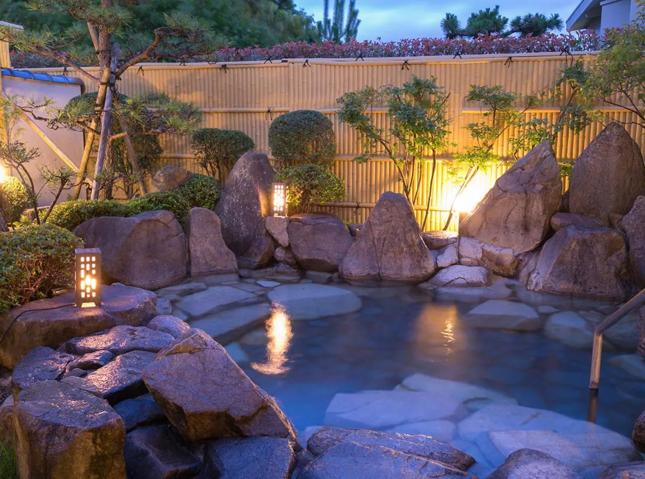 Hot Spring Bath in Shikinoyado SAHIMENO