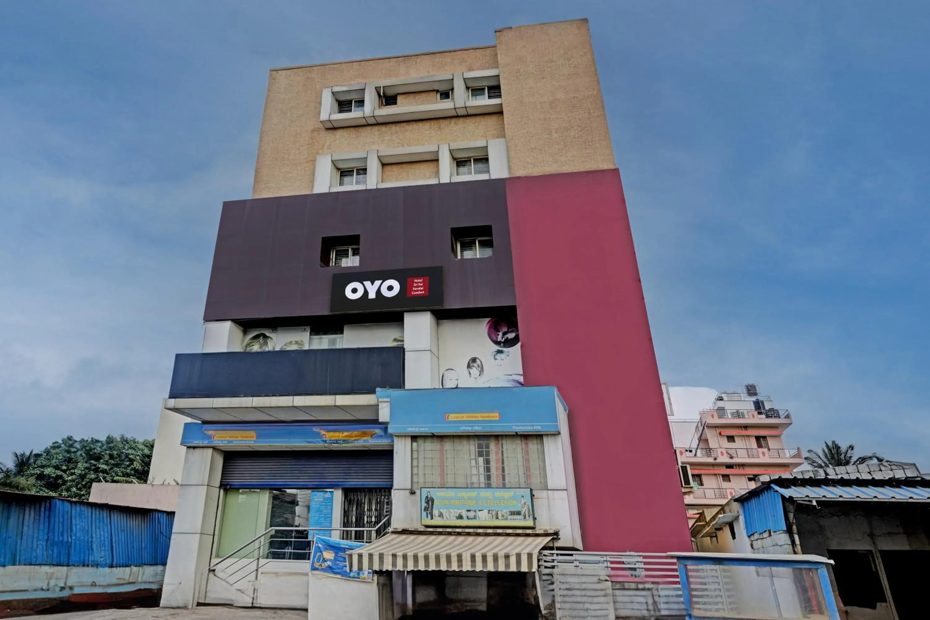 Facade/entrance in Hotel O Sri Sai sevalal comfort's