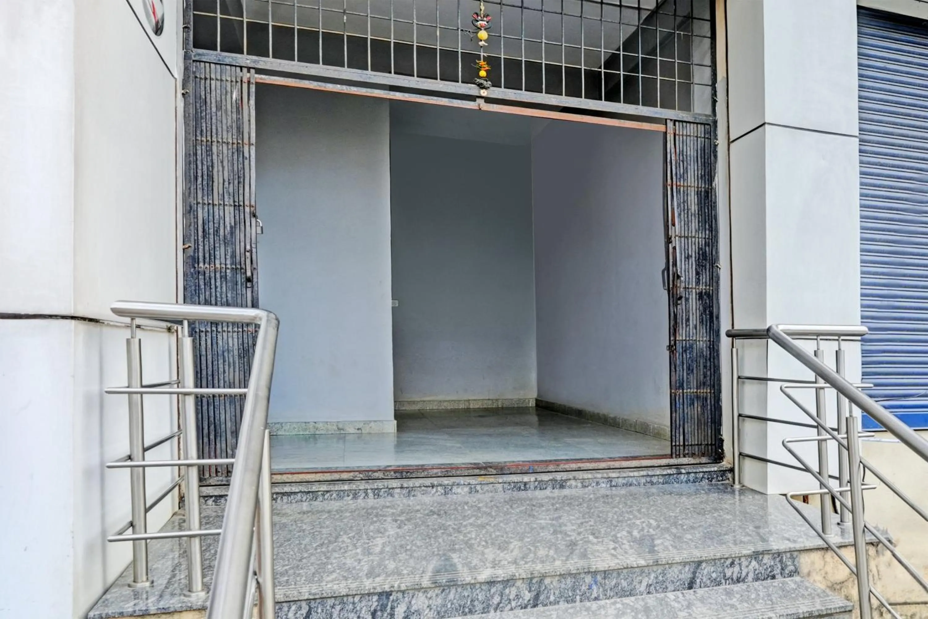 Facade/entrance in Hotel O Sri Sai sevalal comfort's