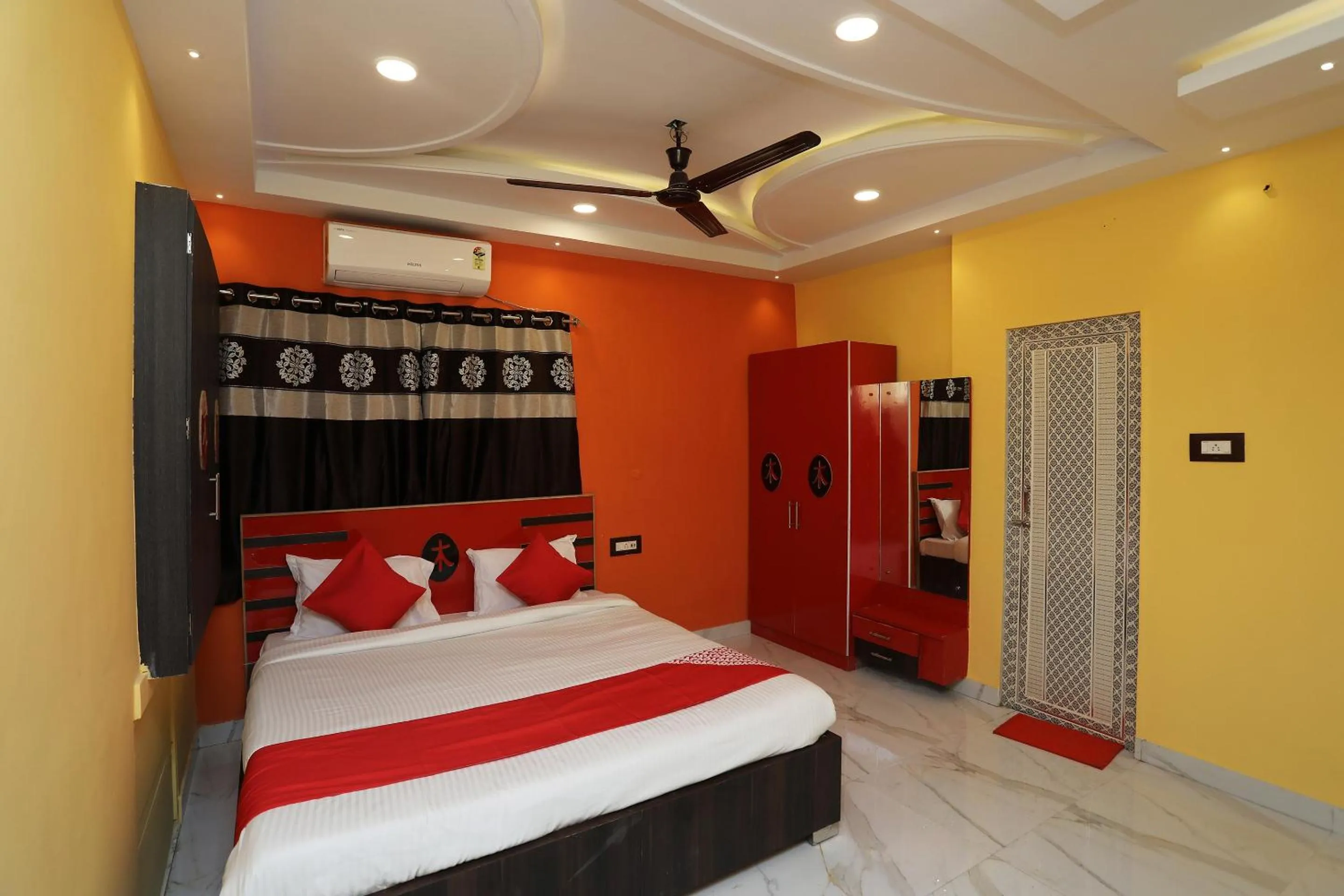 Bedroom, Bed in Super Hotel O HR Inn