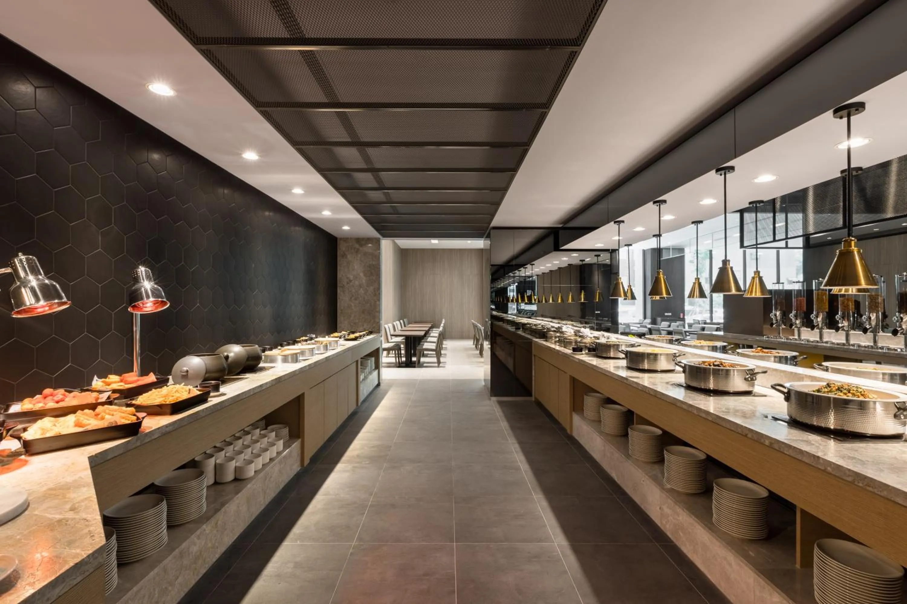 Restaurant/places to eat in Lakeshore Hotel Tainan