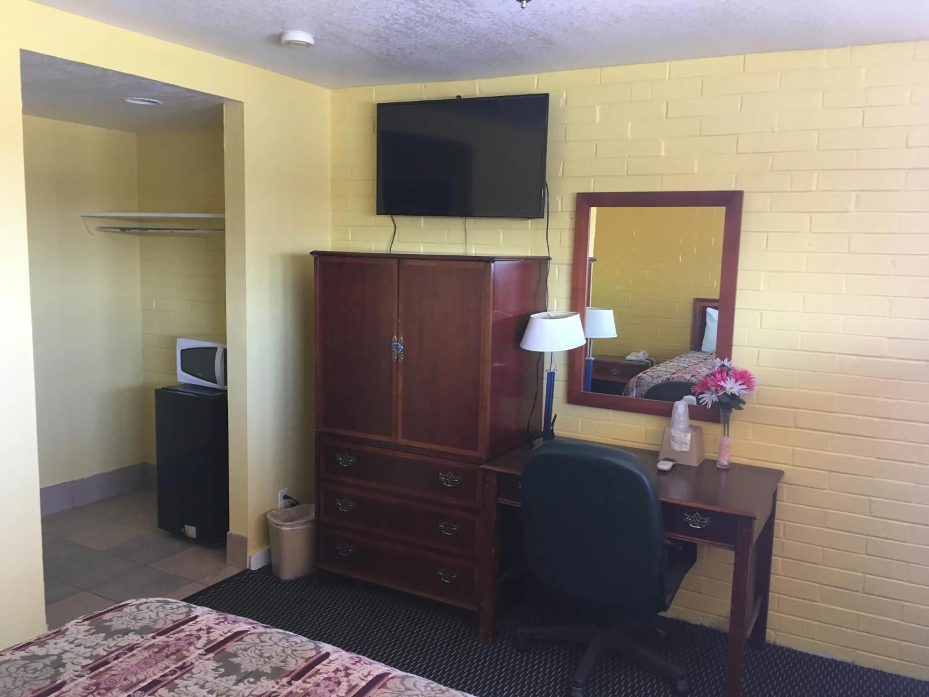 Decorative detail in Blue Star Inn