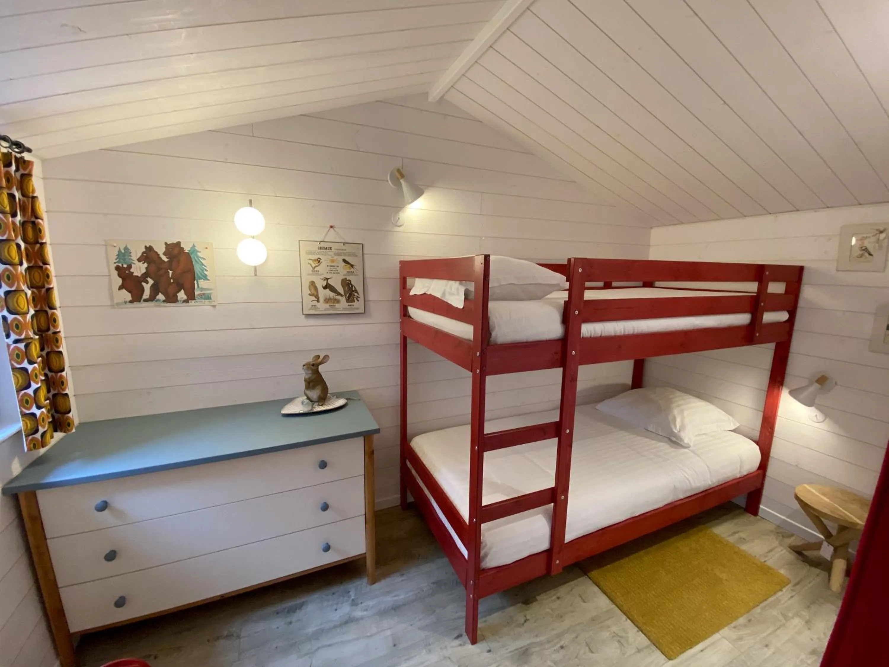 Bedroom, Bed in Le Cabanon de Chessy
