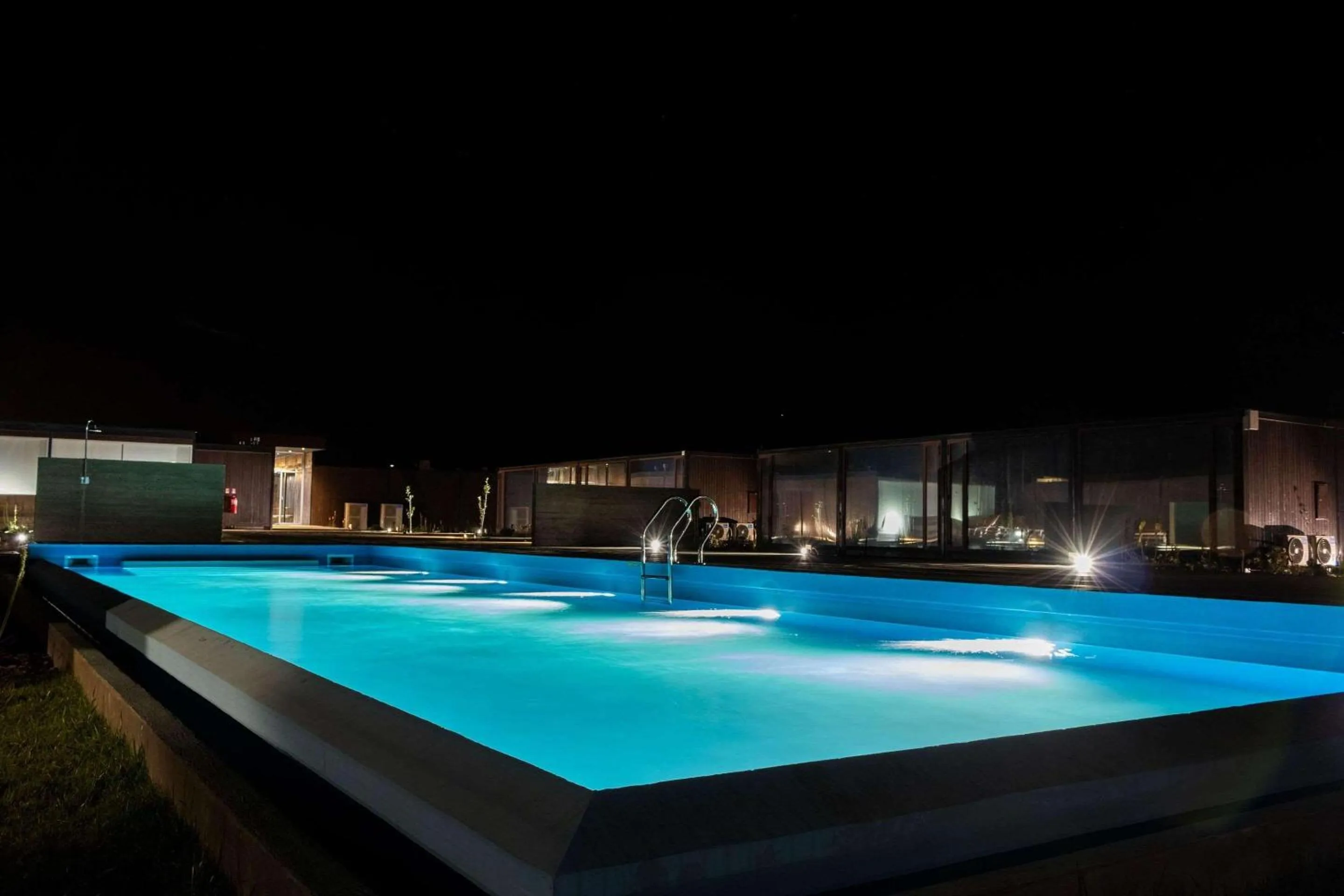 Swimming pool in Park Inn by Radisson Los Olivos de Vallenar
